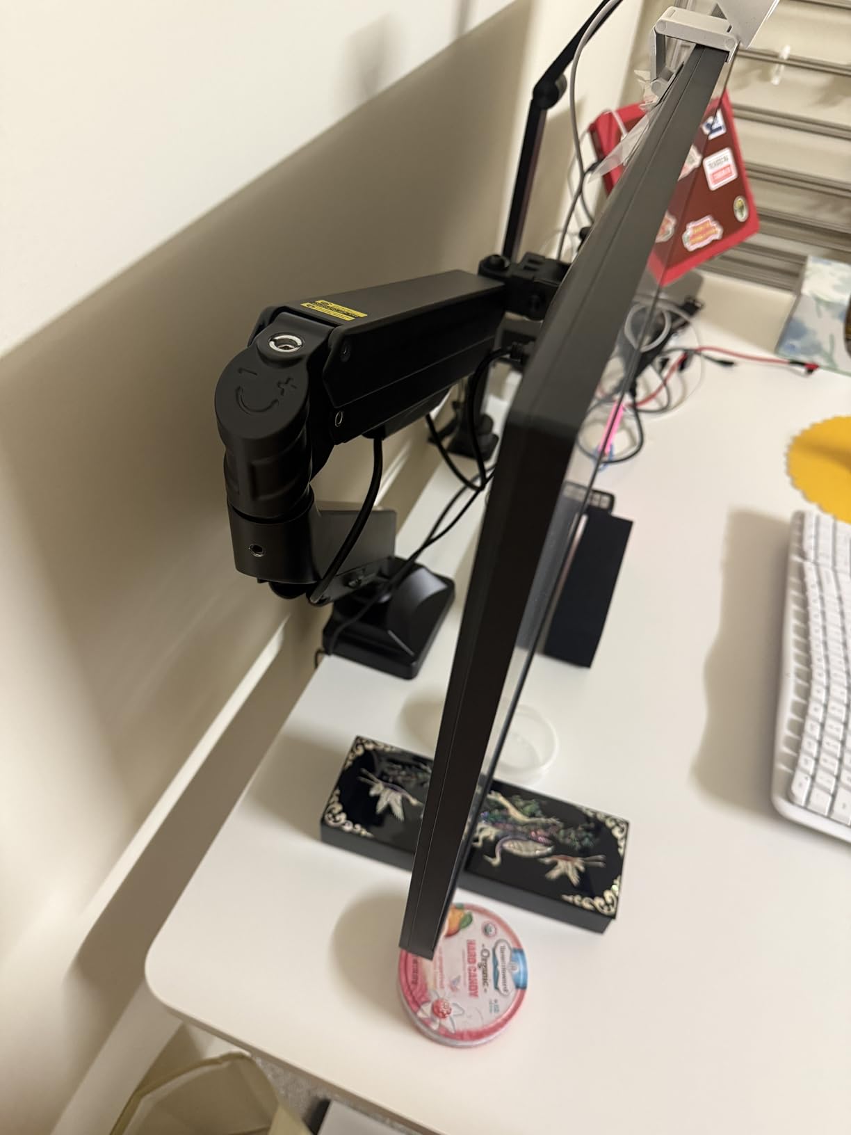 MOUNT PRO Ultrawide Single Monitor Arm for 22