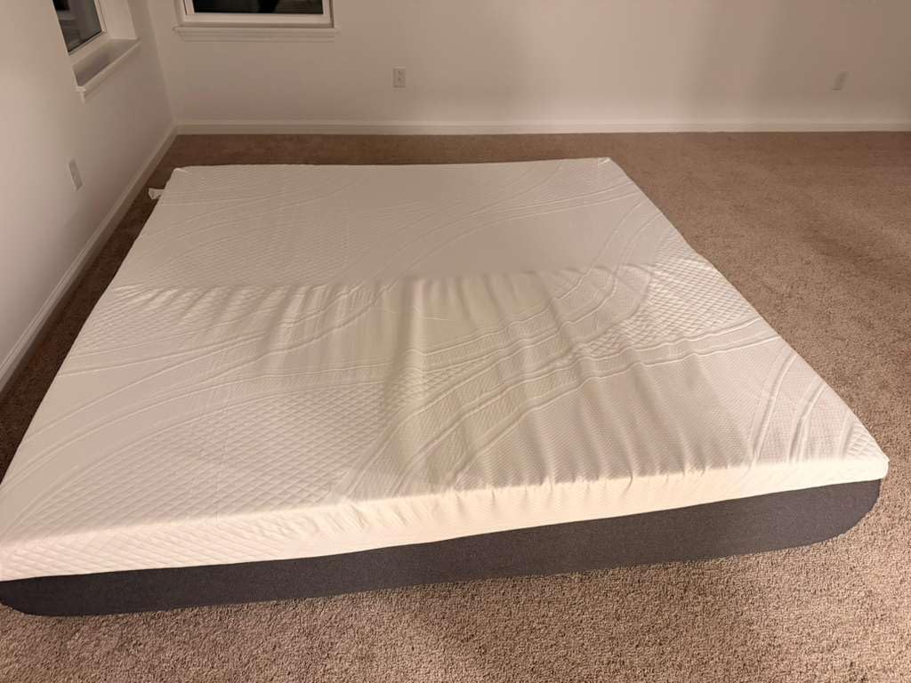 Novilla 12 Inch Twin Mattress for Kids, Gel-Infused Bliss Cooling Memory Foam Mattress Twin in a Box with Cool-Touch Nylon Cover, Pressure Relief & Body Support with CertiPUR-US Certified Foam customer photo 2