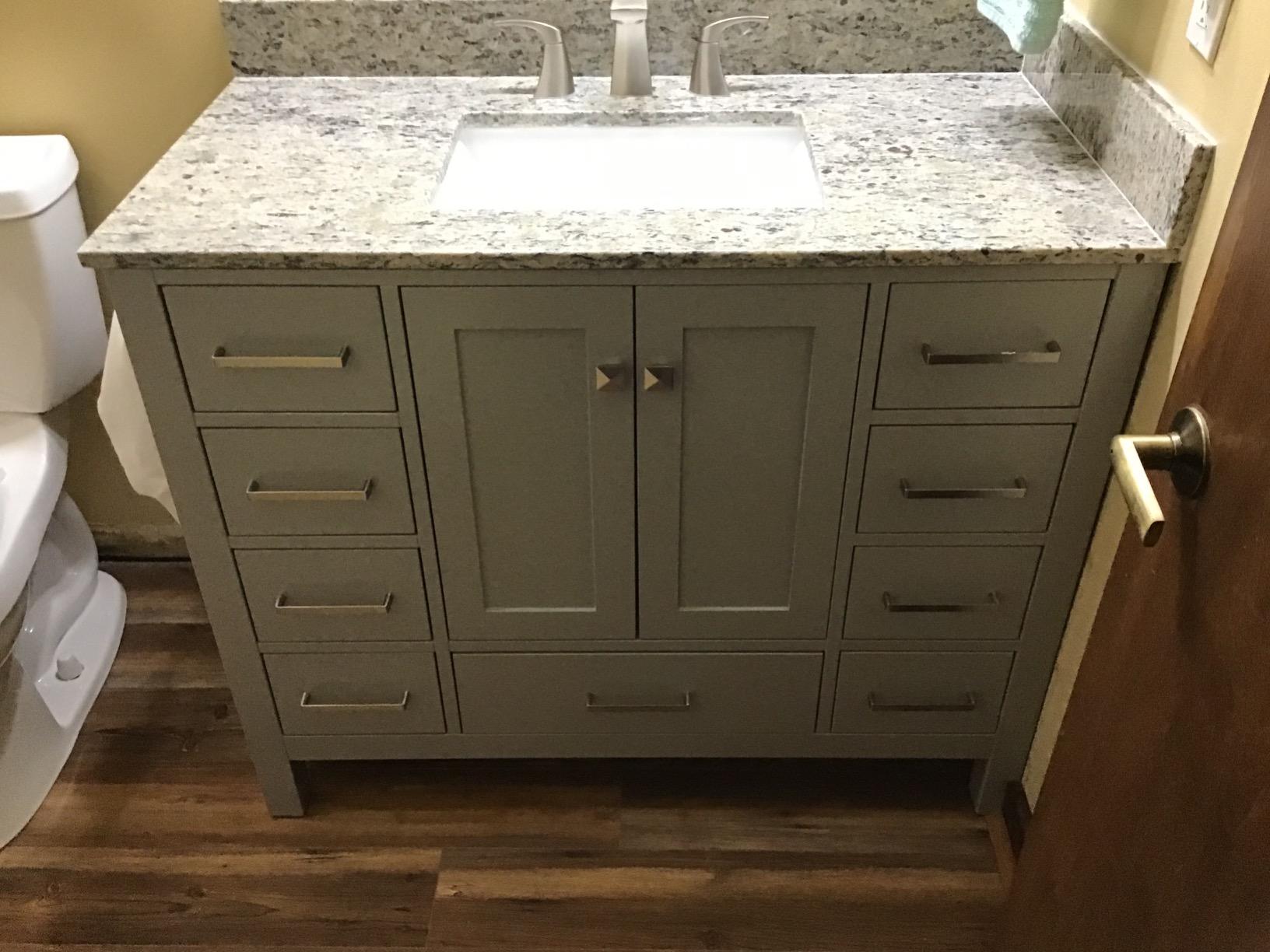 DKB Isabella 60 White Double Bathroom Vanity with Sink, 1.5 Edge Pure White Quartz Countertop, Rectangular Sinks, 4 Soft Closing Doors, 4 Full Extension Dovetail Drawers customer photo 1