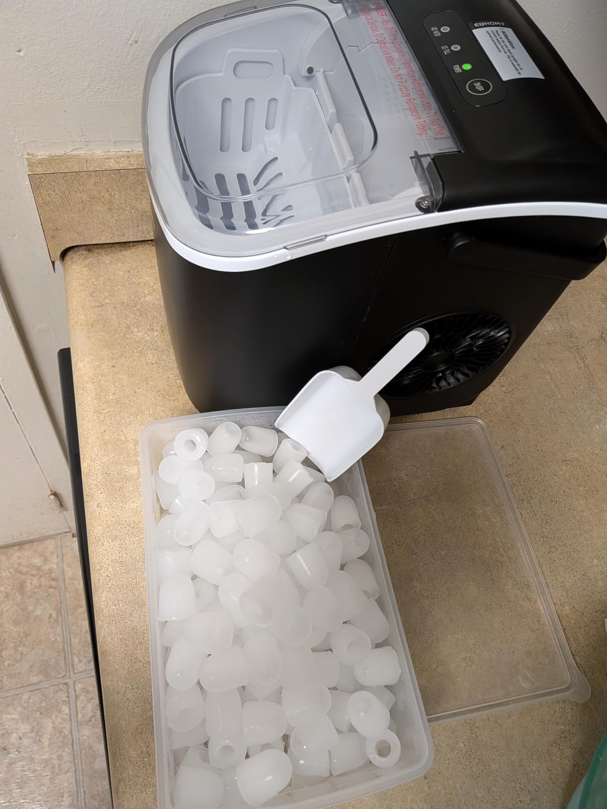 NEWBULIG Ice Makers Countertop with Handle, Portable Ice Machine, 9 Bullet Cubes in 6 Mins, 26lbs in 24Hrs, Auto-Cleaning, with Basket and Scoop, for Home, Kitchen, RV, Camping, Black customer photo 2