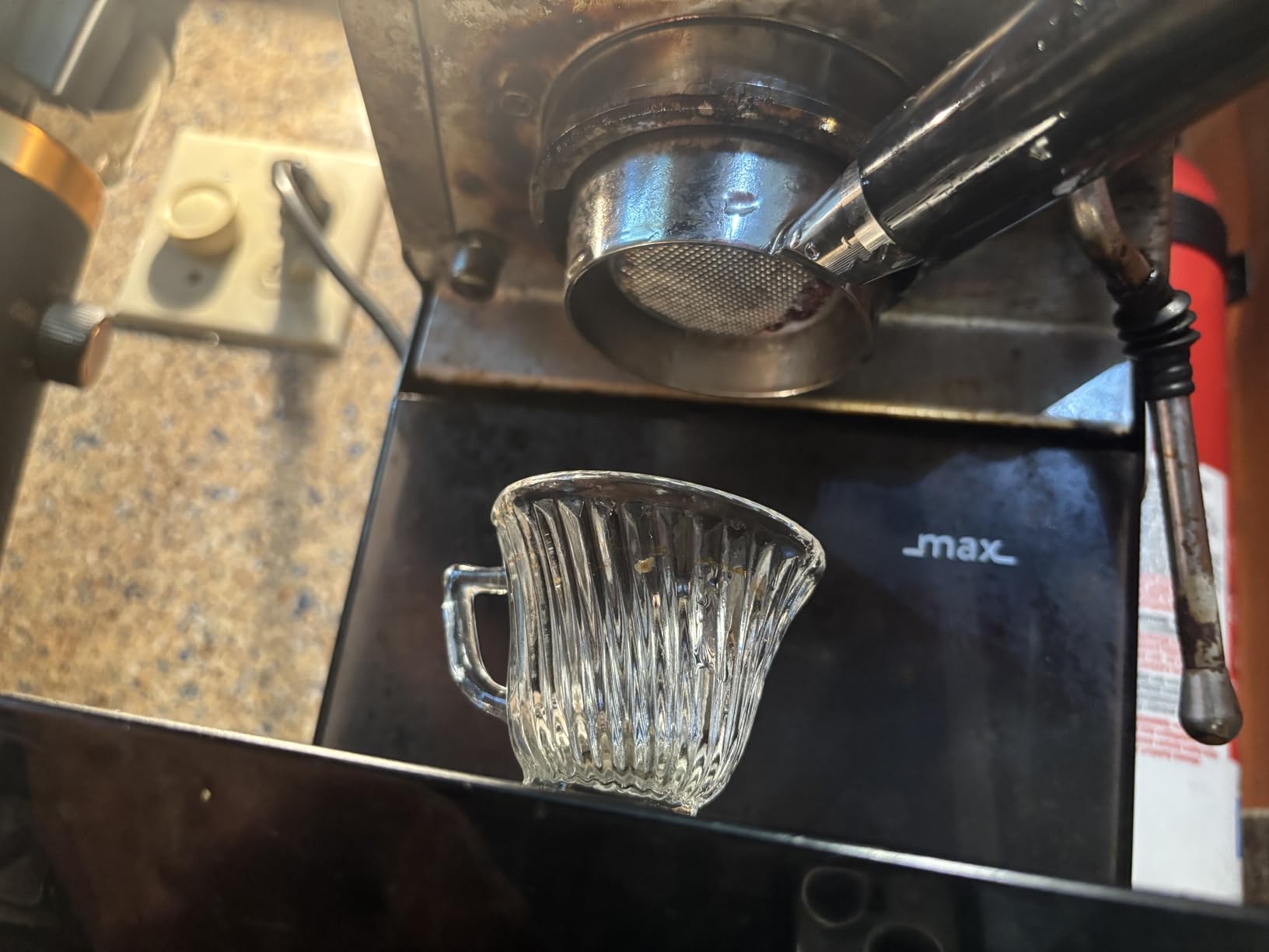 AMZCHEF Single Dose Coffee Grinder - 75 Settings Burr Grinder, 40mm Conical Burr, Anti-Static & Low-Retention Design, Quiet DC Motor customer photo 2