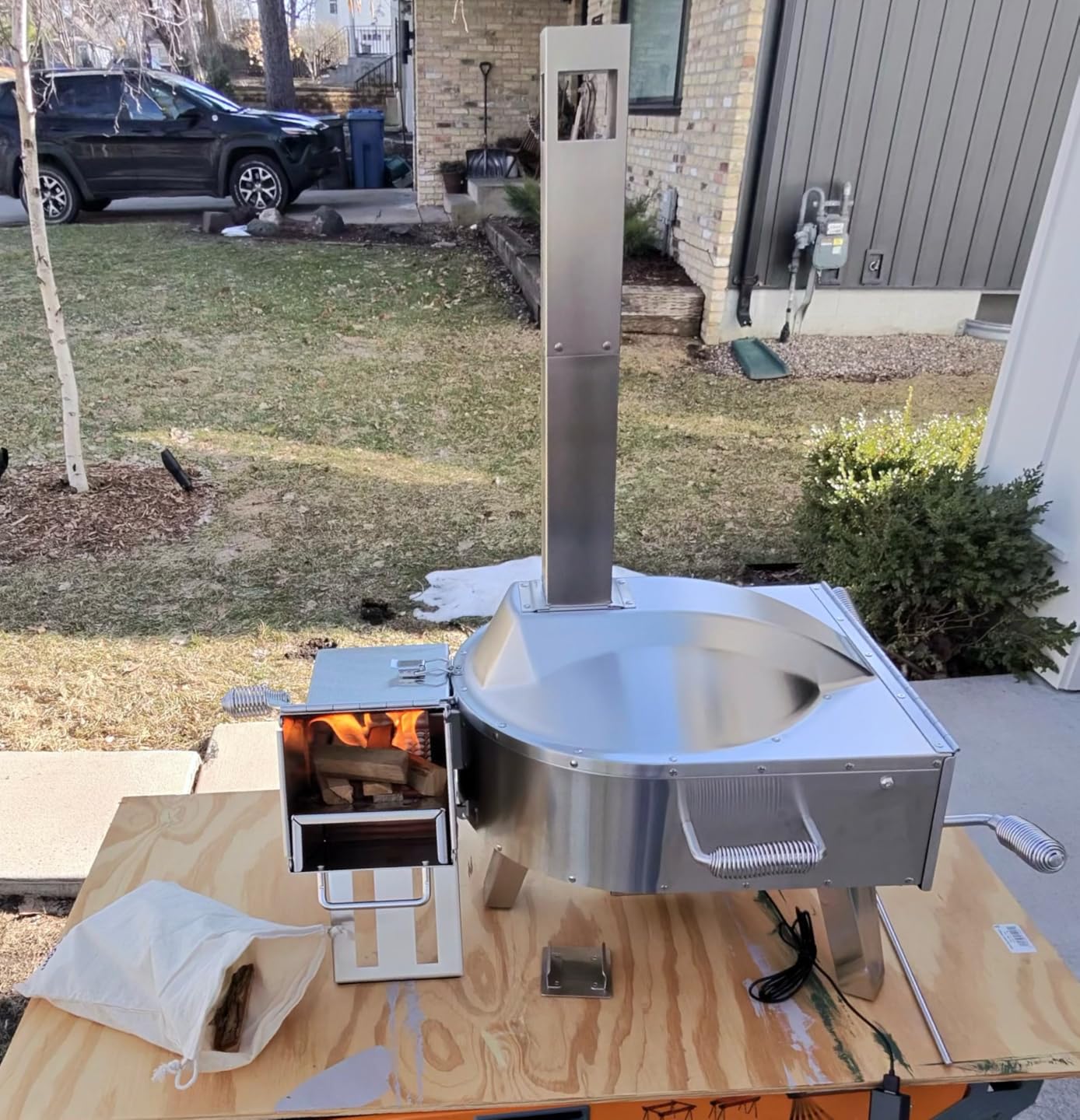 SCORPIO Pizza Oven - Dual Fuel Wood & Propane Portable Outdoor Pizza Oven with 16