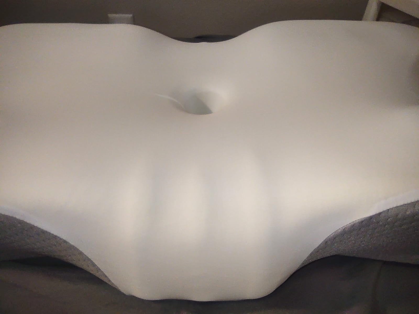 BDEUS Sleep Apnea Pillow, Cervical Neck Pillow for Pain Relief, Ergonomic Side Sleeper Pillow for Adults, Orthopedic Contour Memory Foam Pillow for Neck Support, Anti Snore, Cooling customer photo 2
