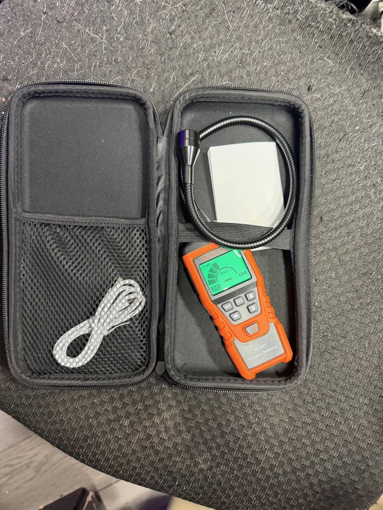 2 in 1 Rechargeable Halogen Detector POROMETISTO,Detect CFCs,HFCCS,HFCS,HFOS, 2 Sensitivity Mode Refrigerant Leak Detector Tri-Color and Alarm Function,Leak Detector for Cold Storage,Air Conditioning customer photo 1