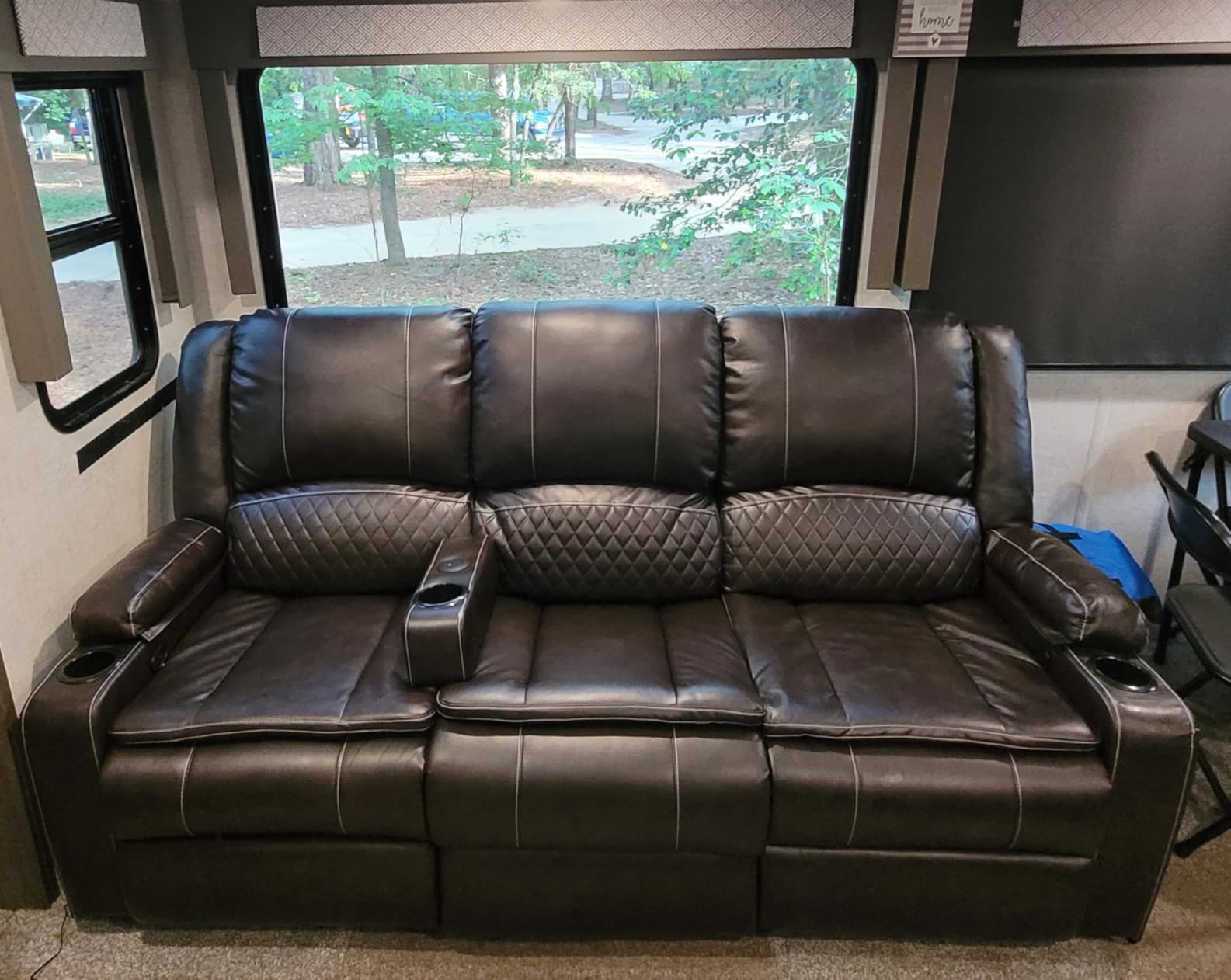 Yolsali Manual Reclining Sectional Sofa Set, 6 Seats Soft Leather Recliner Corner Sectional Couch, Family-Sized L-Shaped Recliner Couch with USB Charging, Thickened Padding, Sturdy Frame, Brown customer photo 1