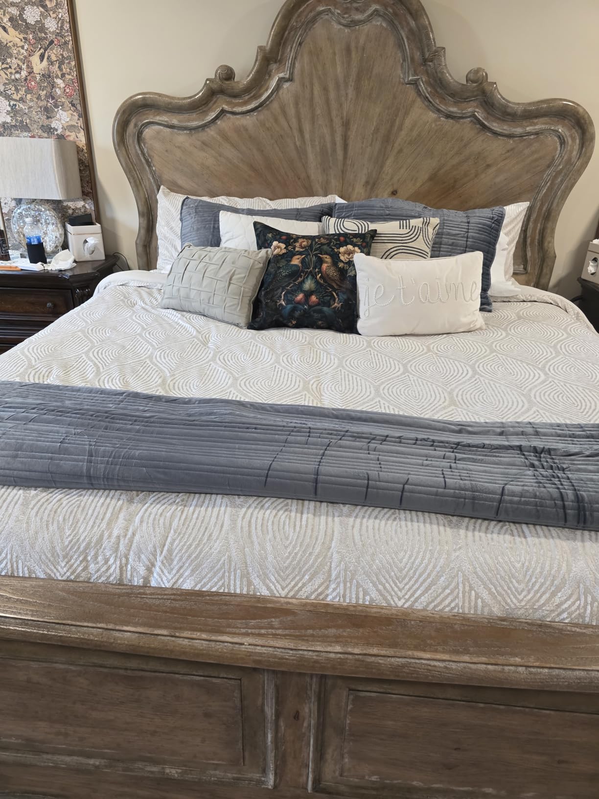 Madison Park 7-Piece Velvet Comforter Set, Jacquard Bedding Sets for All Season, Includes Comforter, Bed Skirt, Pillow Shams and Decorative Pillow, Queen/King/Cal King, Nocturne, Champagne customer photo 1