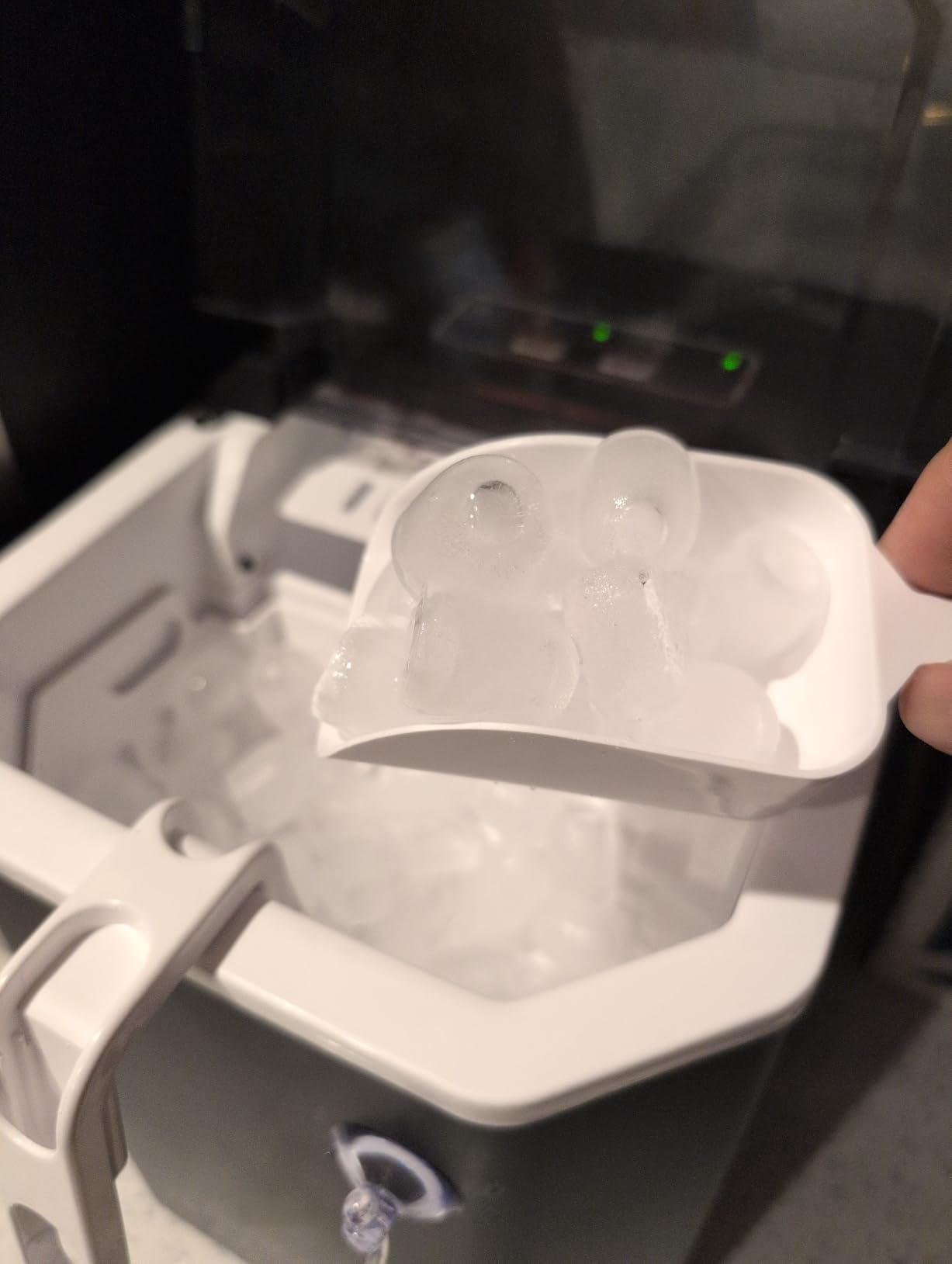 Silonn Nugget Ice Maker Countertop, Ice Basket with Handle, Quiet Operation & Self Cleaning Ice Machine, Chewable Ice, 33 lbs/24H, Portable Pellet Ice Maker with Scoop for Home, Kitchen and Office customer photo 1