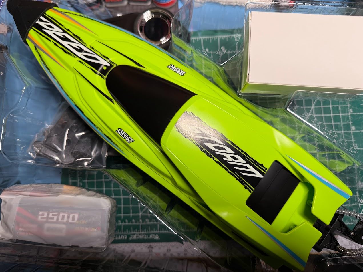 DEERC Fast Brushless RC Boat for Adults 40+KPH, 19