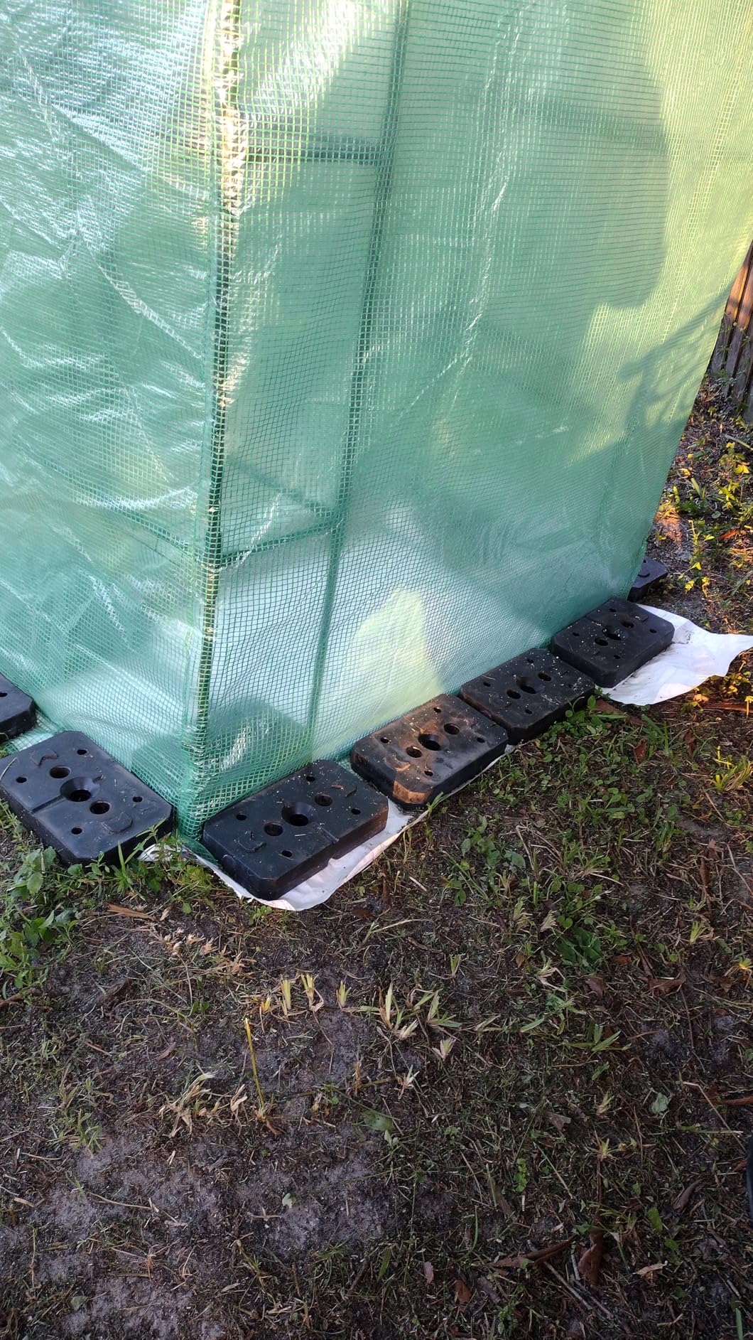 VEVOR Walk-in Tunnel Greenhouse, 10 x 7 x 7 ft Hoop House Greenhouse Tunnel with Watering System, Plant Hot House with Steel Frame, PE Cover, Roll-Up Zipper Door and 6 Windows for Outdoors, Green customer photo 2