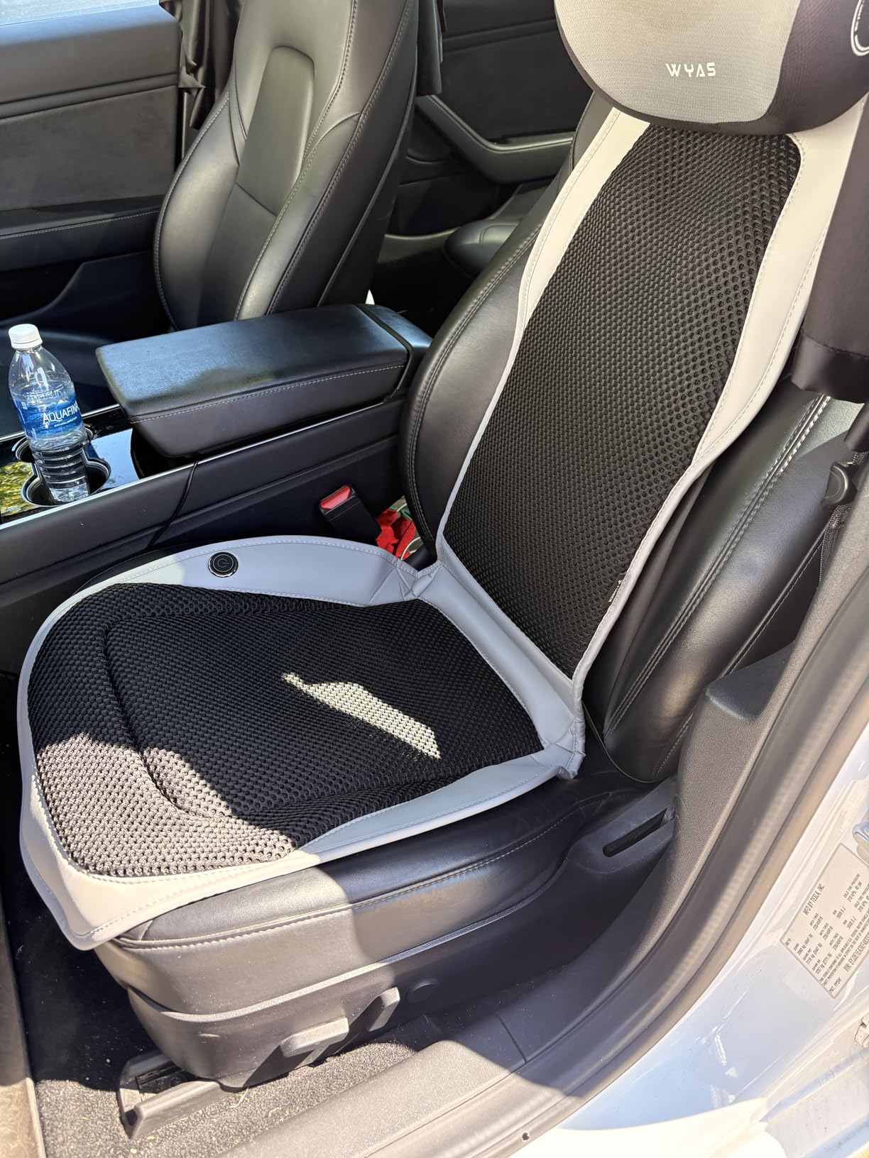 Upgraded Cooling Car Seat Cover Front Seat with Blowing & Suction, 12V-24V Ventilated Car Seat Cushion with 8 Turbo Fans, 3-Speed Adjustable Universal Fit Breathable Car Cushion for Summer Driving-Black customer photo 1