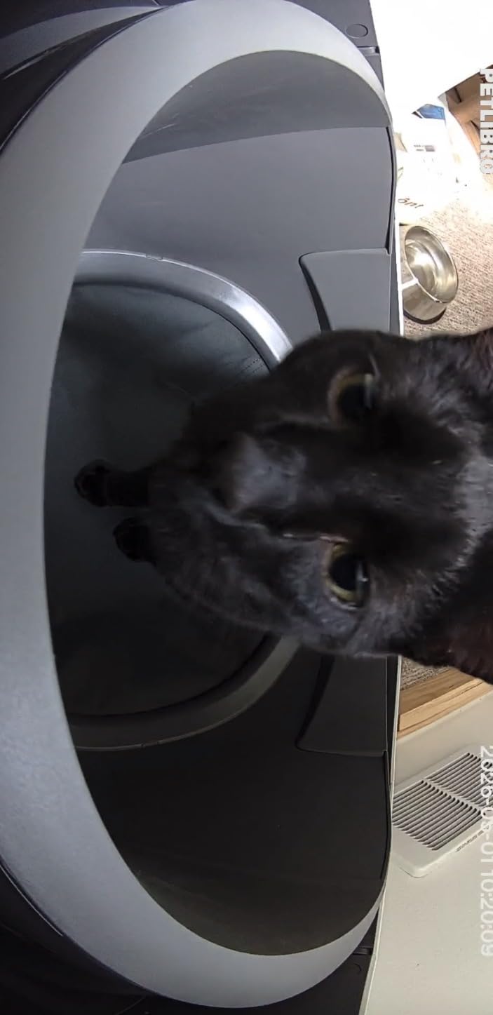 PETLIBRO Automatic Litter Box with AI-Camera Waste Analysis, Auto Odor-Control Self Cleaning Litter Box, Large Open-Top Luma Smart Litterbox with Multi-Cats Recognition, Usage Tracking, Safety Sensors customer photo 1
