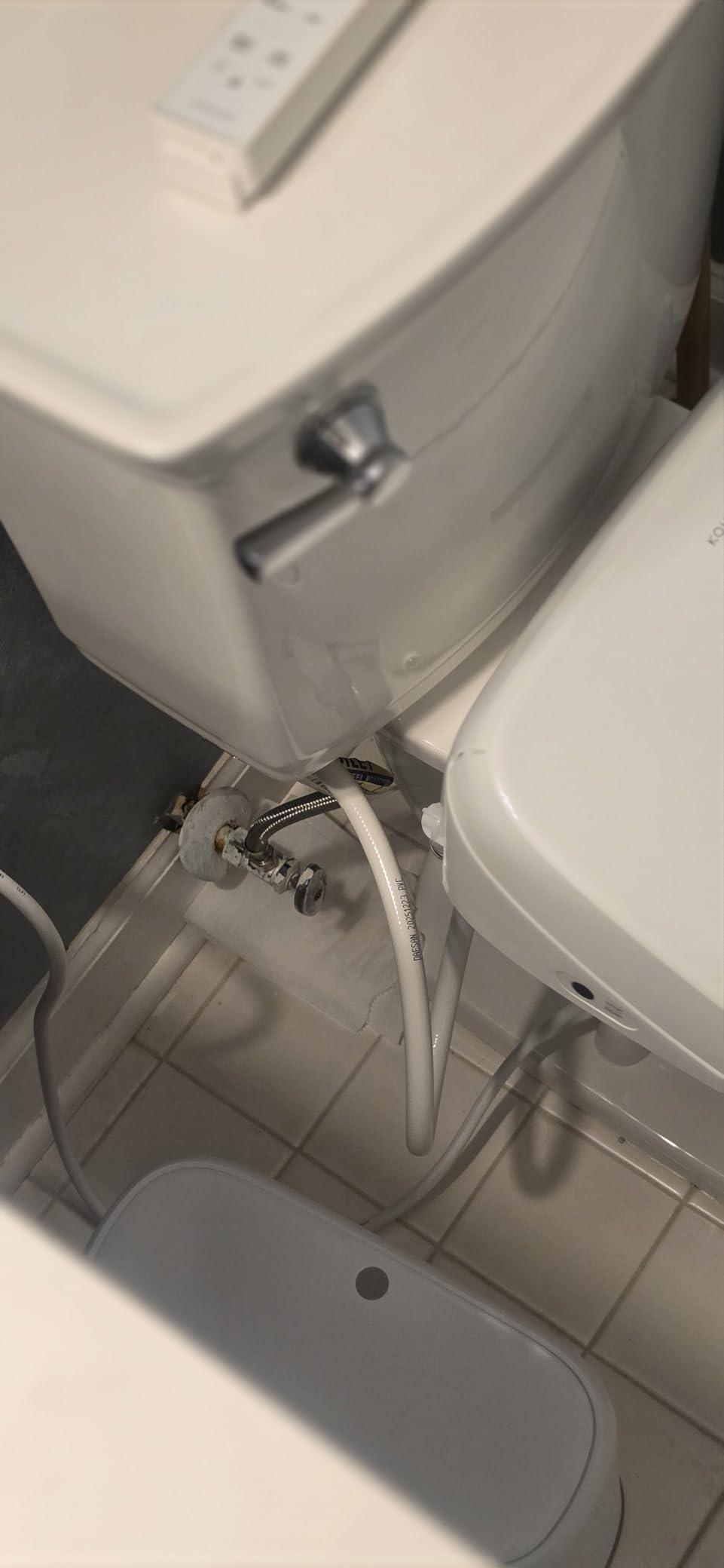 Kohler 39399-0 PureWash E835 Elongated Electric Bidet Toilet Seat with Handheld Remote Control, Adjustable Position, Temperature and Pressure, Self Cleaning, Heated Seat, Warm Water + Air, White customer photo 2