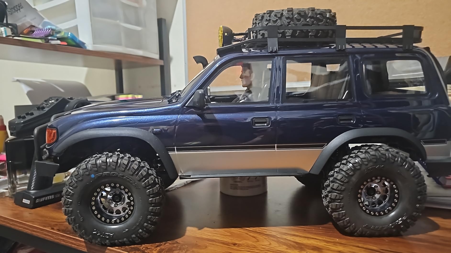 EAZYRC FMS FCX10 LC80 1/10 Brushless RC Crawler, Official Toyota Licensed RC Rock Crawler 4x4, High Torque Brushless RC Truck with 2-Speed Transmission, Professional Brushless RC Car for Adult customer photo 1