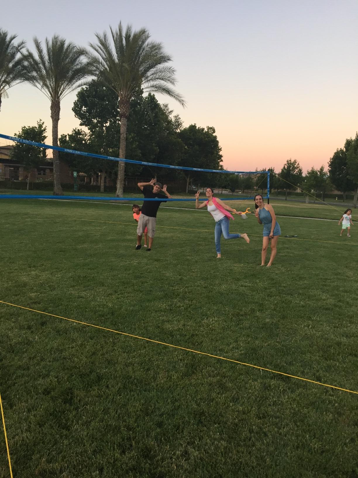 Park & Sun Sports Spectrum 2000: Portable Professional Outdoor Volleyball Net System customer photo 2