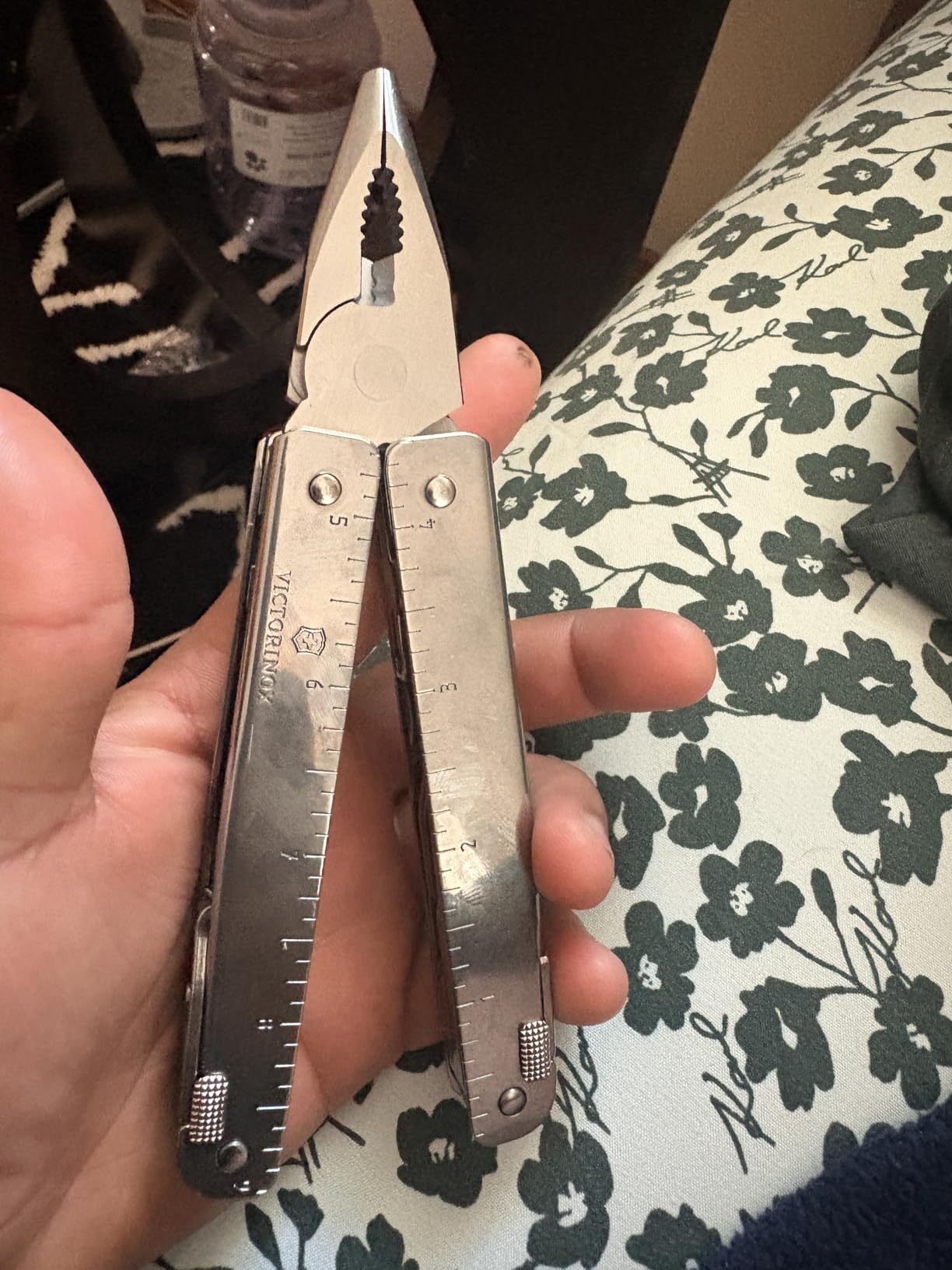 Victorinox Swiss Tool Swiss Army Knife, 24 Function Swiss Made Multi-Tool with Needle-Nose Pliers, Wire Cutters and Large Blade - Silver customer photo 1