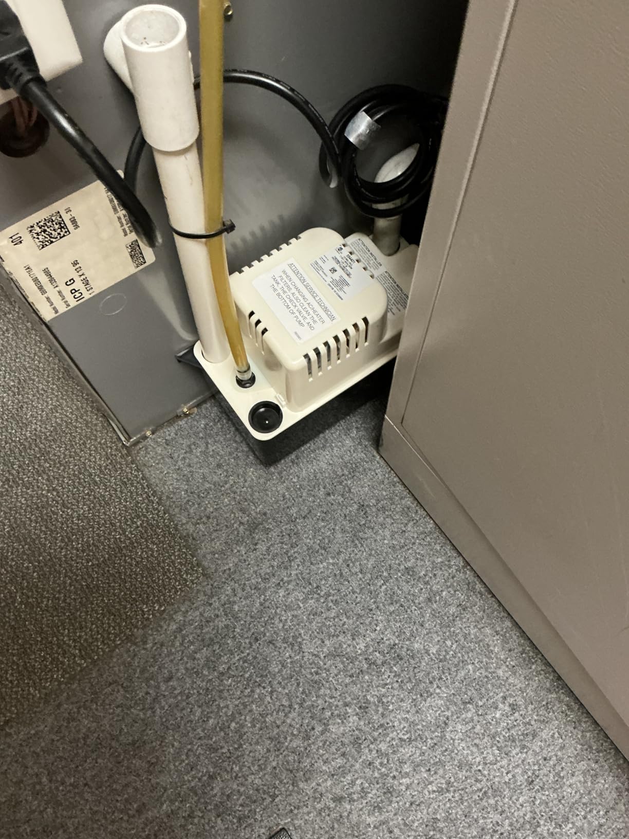 Little Giant VCMA-15UL 115 Volt, 65 GPH, 1/50 HP Automatic Condensate Removal Pump for HVAC/Refrigeration Systems/Dehumidifiers (no safety switch), 6-Foot Cord, 554401 customer photo 1