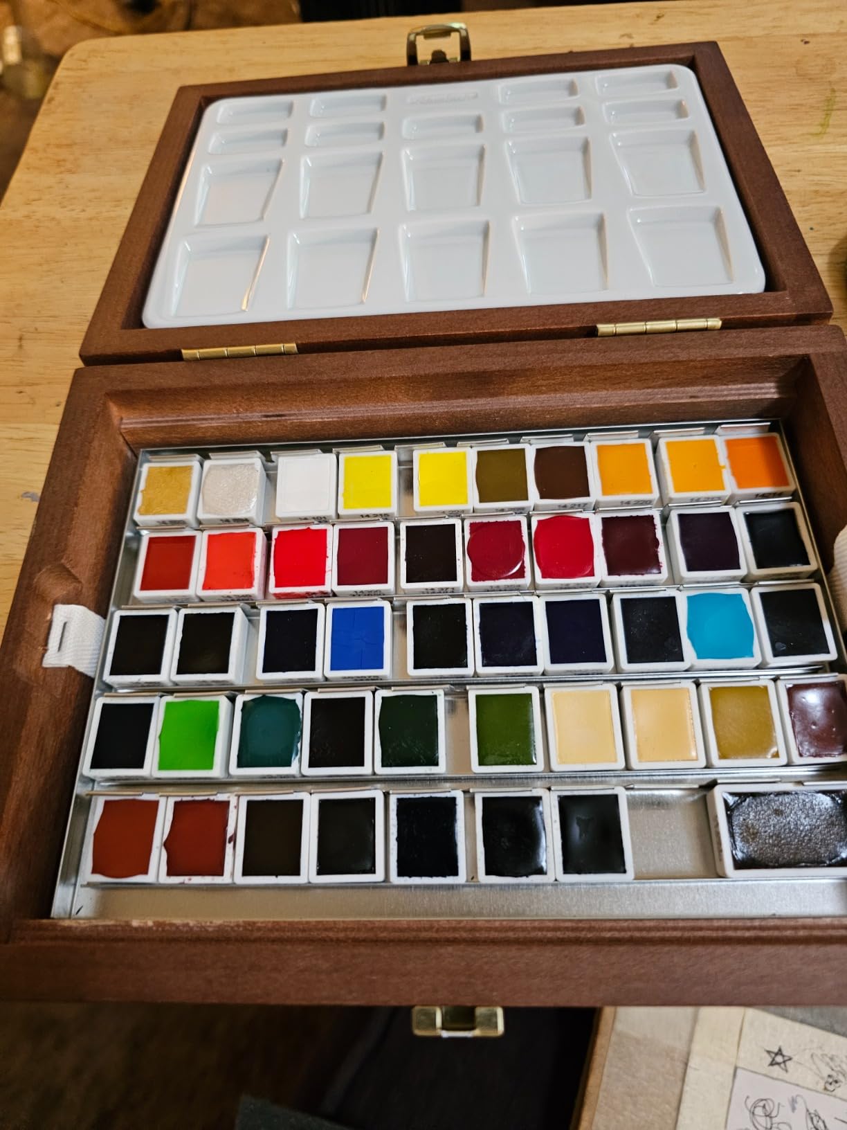 Schmincke - HORADAM AQUARELL Color Box with 48 Finest Watercolors, 74448097, Black Metal Box, Painting Set, Premium Watercolors, 48 x 1/2 Pans customer photo 2