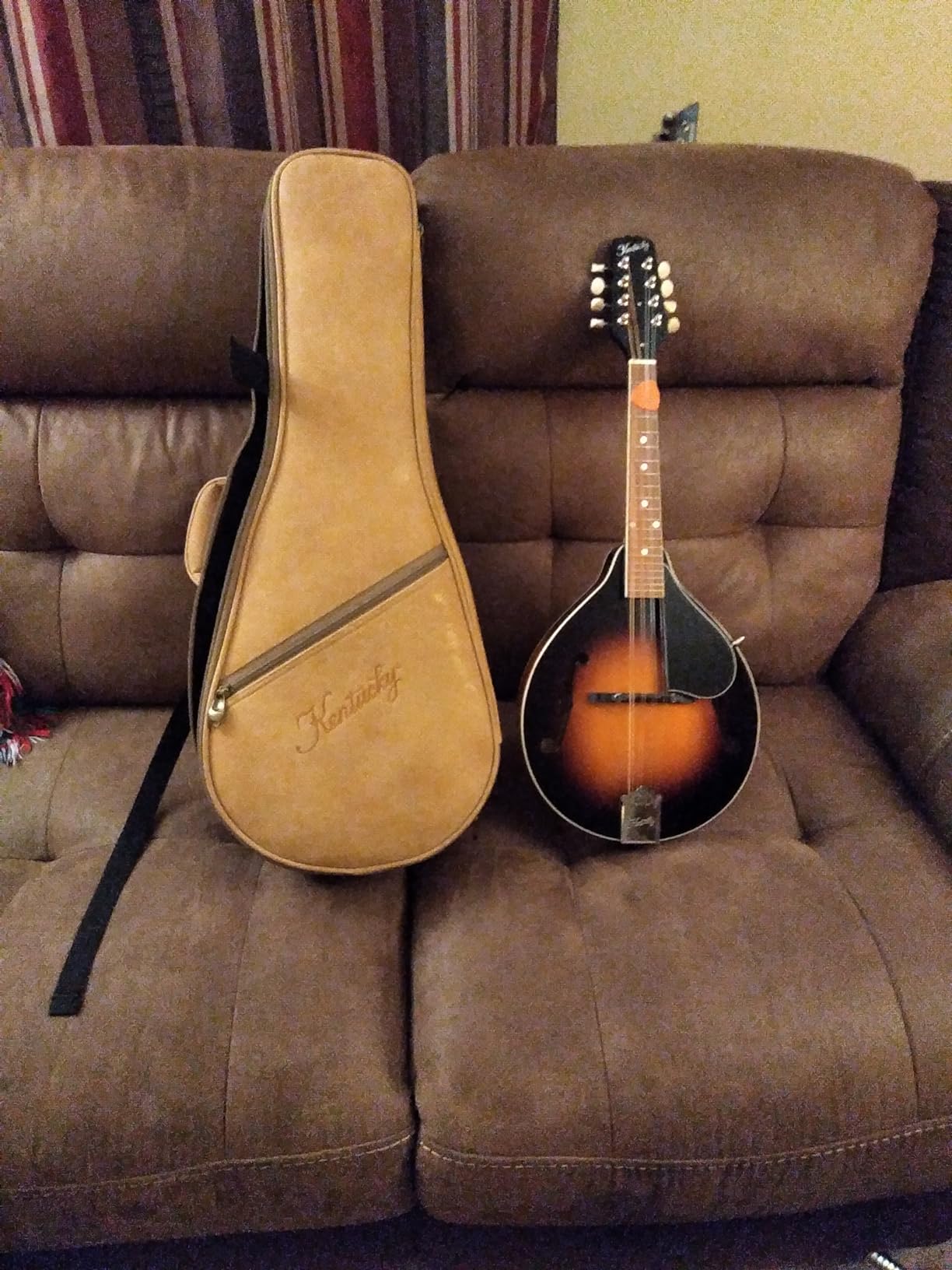 Kentucky KM-150 Standard A-Model Mandolin - Vintage Sunburst customer photo 1