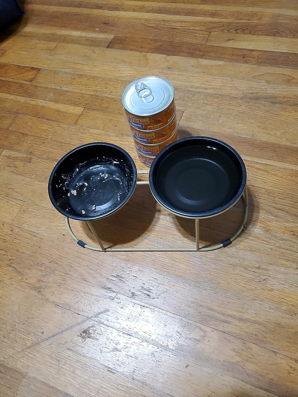 Purina Friskies Shreds With Chicken in Wet Cat Food Gravy - (Pack of 24) 5.5 oz. Cans customer photo 1