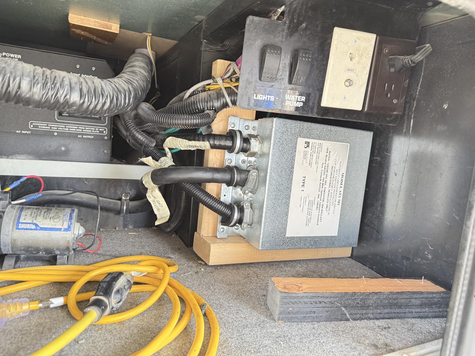 (ATS501) 120/240 Volt 50 Amp Transfer Switch customer photo 1