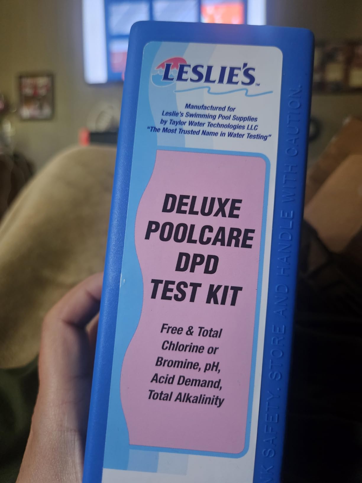 Taylor K-1004 DPD, 6-in-1 Pool Test Kit for Free & Total Chlorine, Bromine, pH, Acid Demand, Total Alkalinity, 100+ Tests customer photo 1