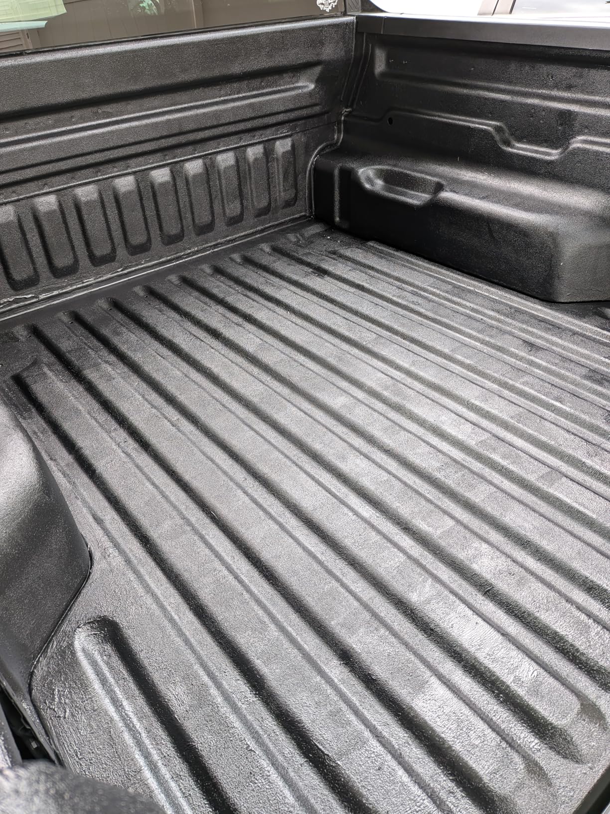 U-POL Raptor Black 0820V Bed Liner Kit - 4 Quarts, 2K Urethane, UV Resistant Protective Coating, DIY Spray-On Truck Bed Liner customer photo 1