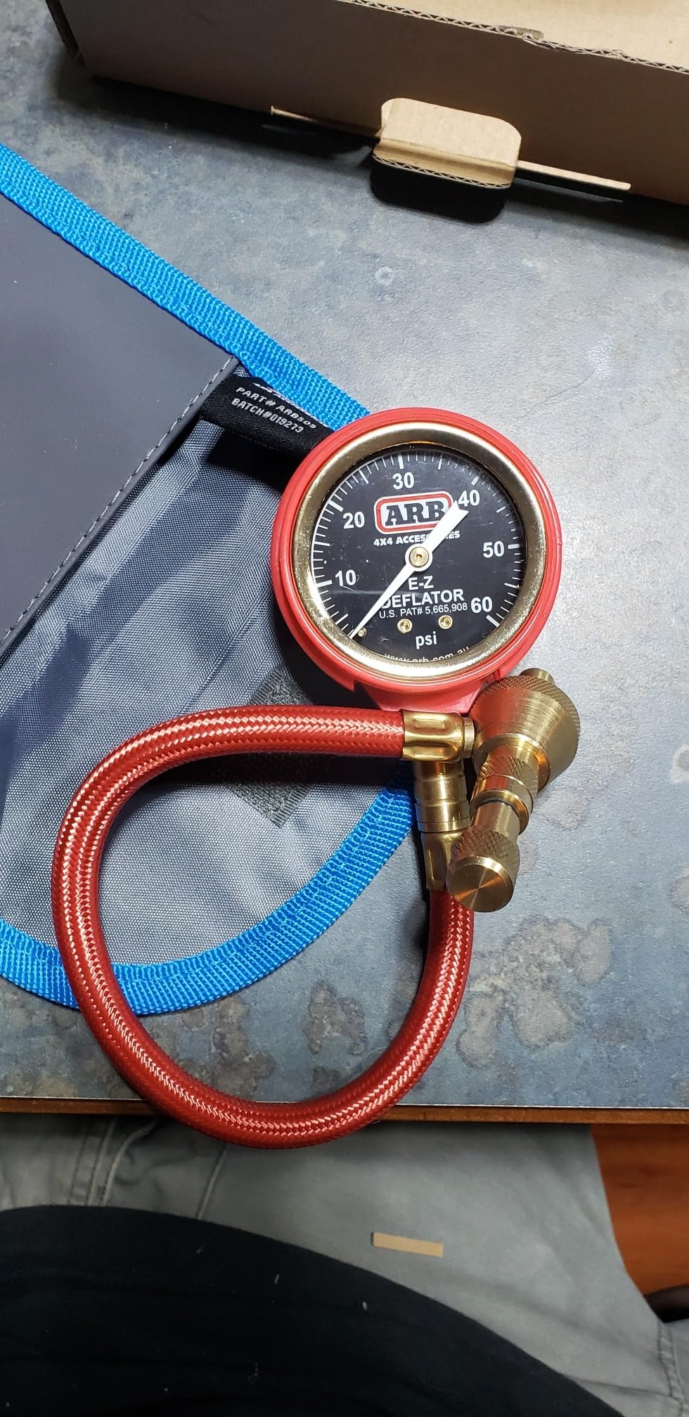 ARB ARB505 Deflator Kit 10-60 PSI Tire Pressure Gauge Rapid Air Down Offroad Kit With Recovery Gear Pouch (PSI) customer photo 2