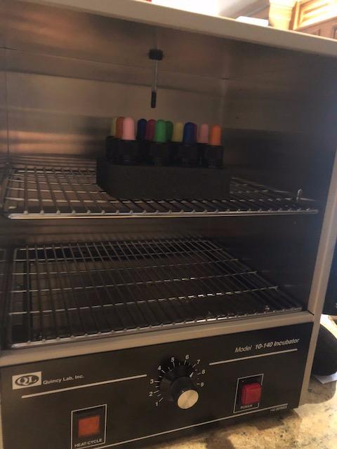 Quincy Lab 12-140 Acrylic Door Analog Incubator, Gravity Convection, 2.0 Cubic Feet, Amb.+2C-62C, 115V customer photo 1