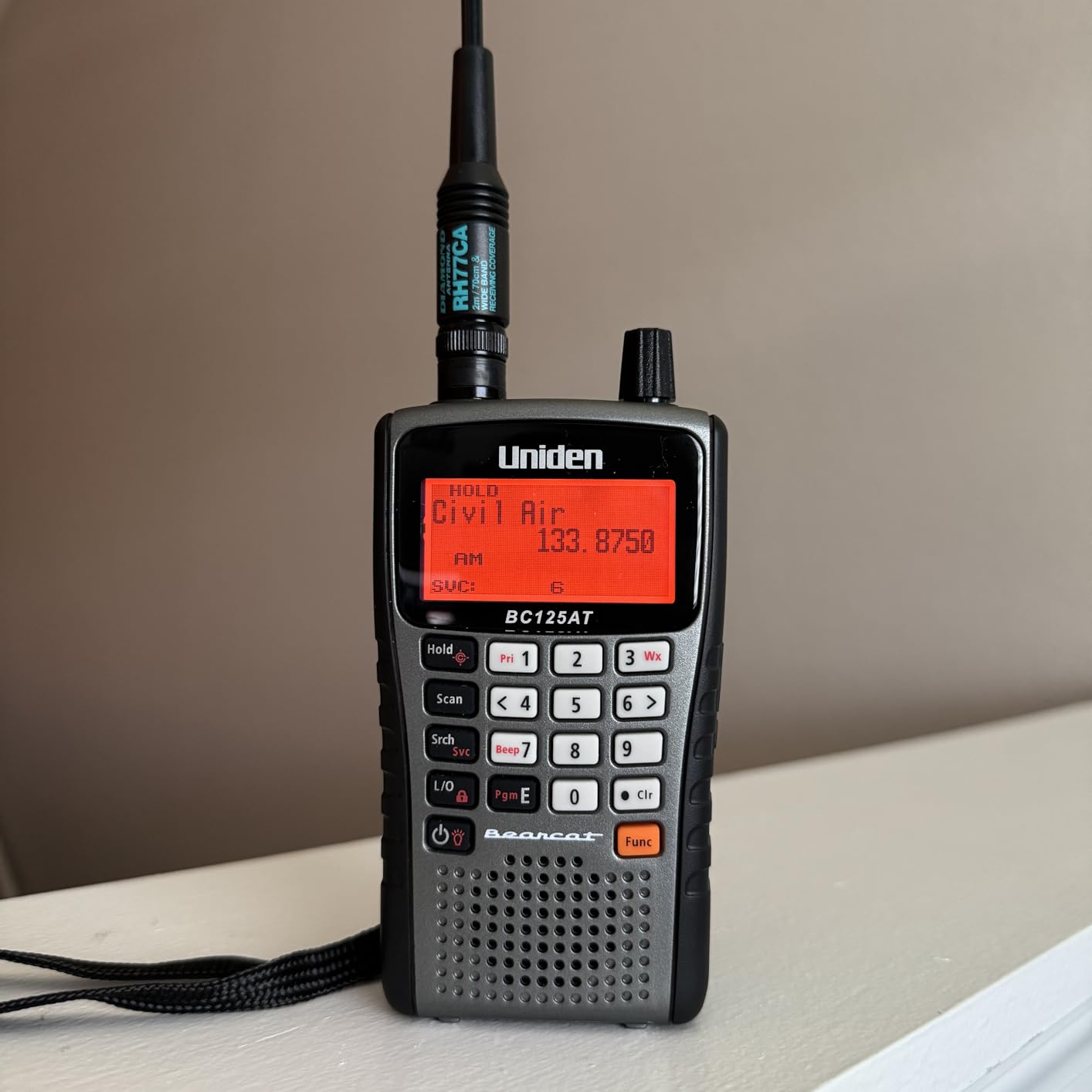 Uniden Bearcat BC125AT Handheld Scanner, 500-Alpha-Tagged Channels, Close Call Technology, PC Programable, Aviation, Marine, Railroad, NASCAR, Racing, and Non-Digital Police/Fire/Public Safety. customer photo 1