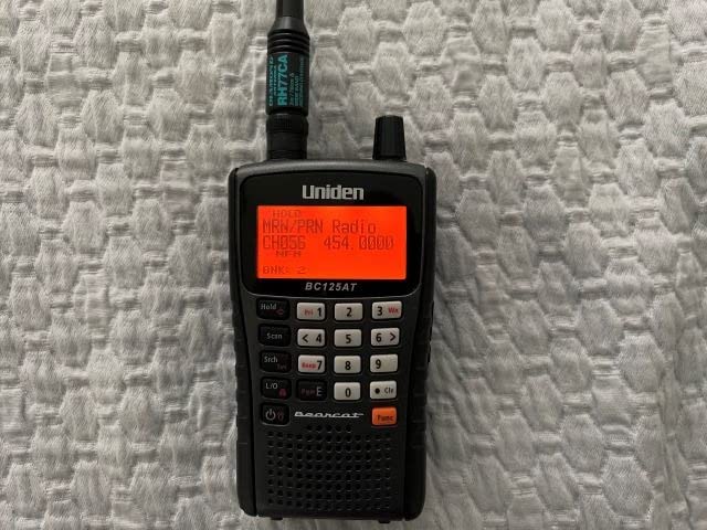 Uniden Bearcat BC125AT Handheld Scanner, 500-Alpha-Tagged Channels, Close Call Technology, PC Programable, Aviation, Marine, Railroad, NASCAR, Racing, and Non-Digital Police/Fire/Public Safety. customer photo 2