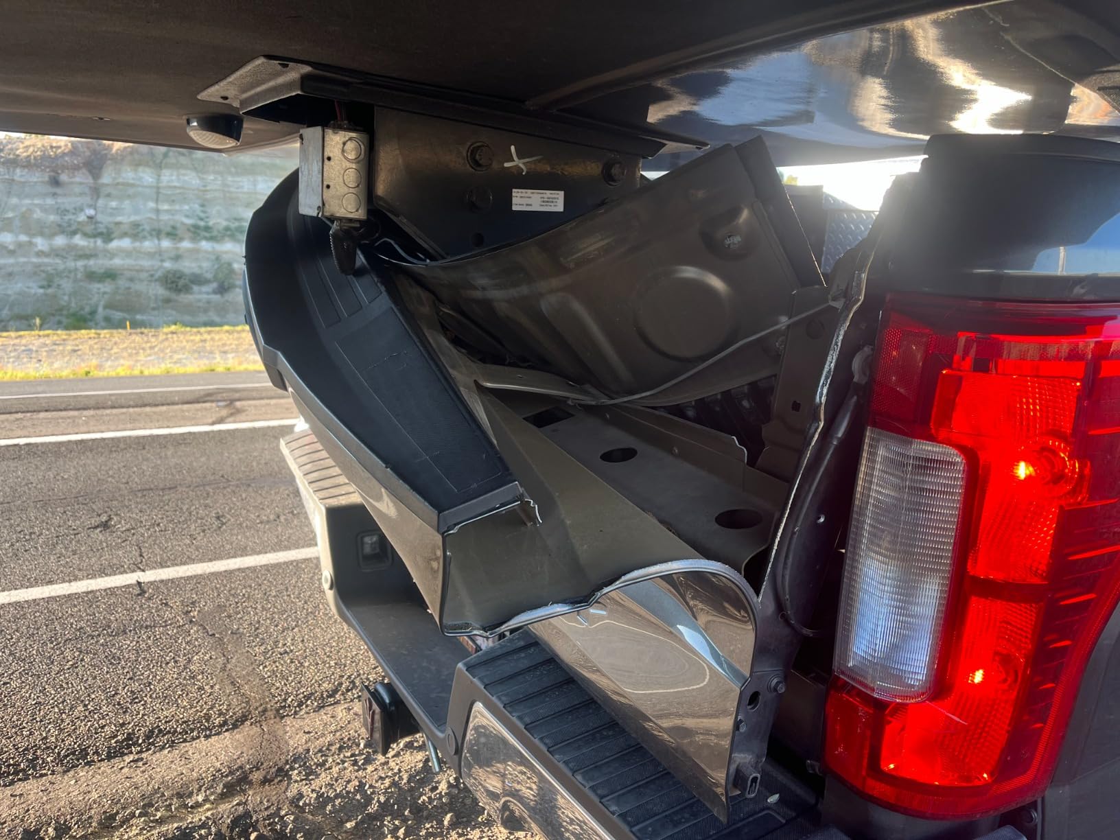 PULLRITE Pulliam Enterprises 2900 Superglide 20,000 lbs Auto-Sliding Fifth Wheel Hitch customer photo 1