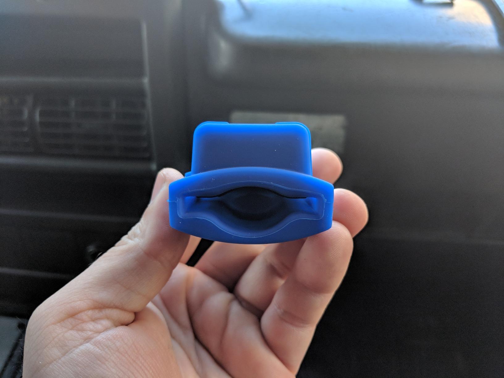 Medline High-Impact Fingertip Pulse Oximeter, OLED Display, Adult - Oxygen Saturation and Pulse Rate Monitor customer photo 1
