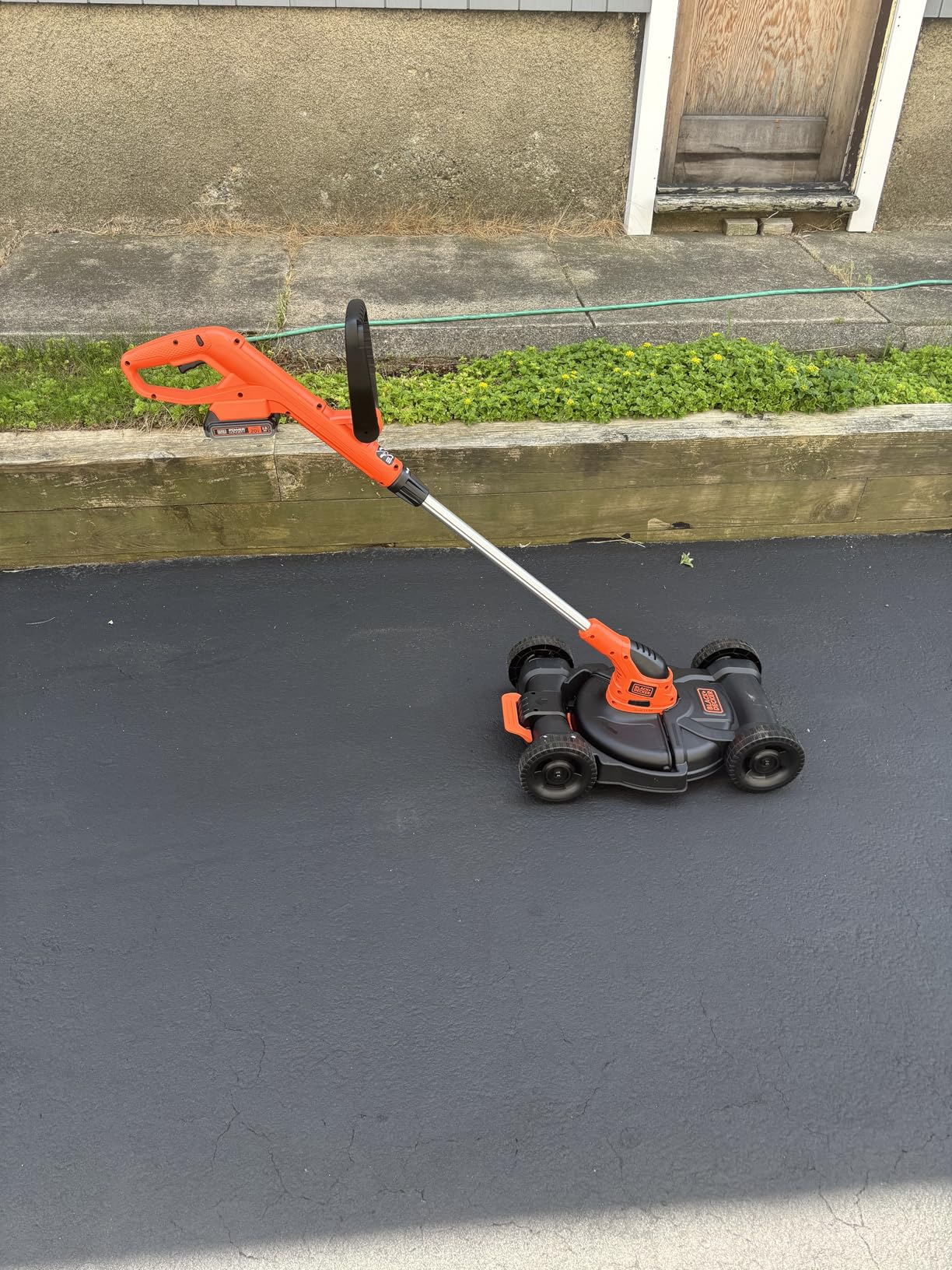 BLACK+DECKER Weed Eater, Lawn Edger and Cordless Lawn Mower 3 in 1 Combo, Includes (2) Batteries, Charger, 12 Inch Battery Powered String Trimmer and Lawnmower, Adjustable Length and Height (MTC220) customer photo 1