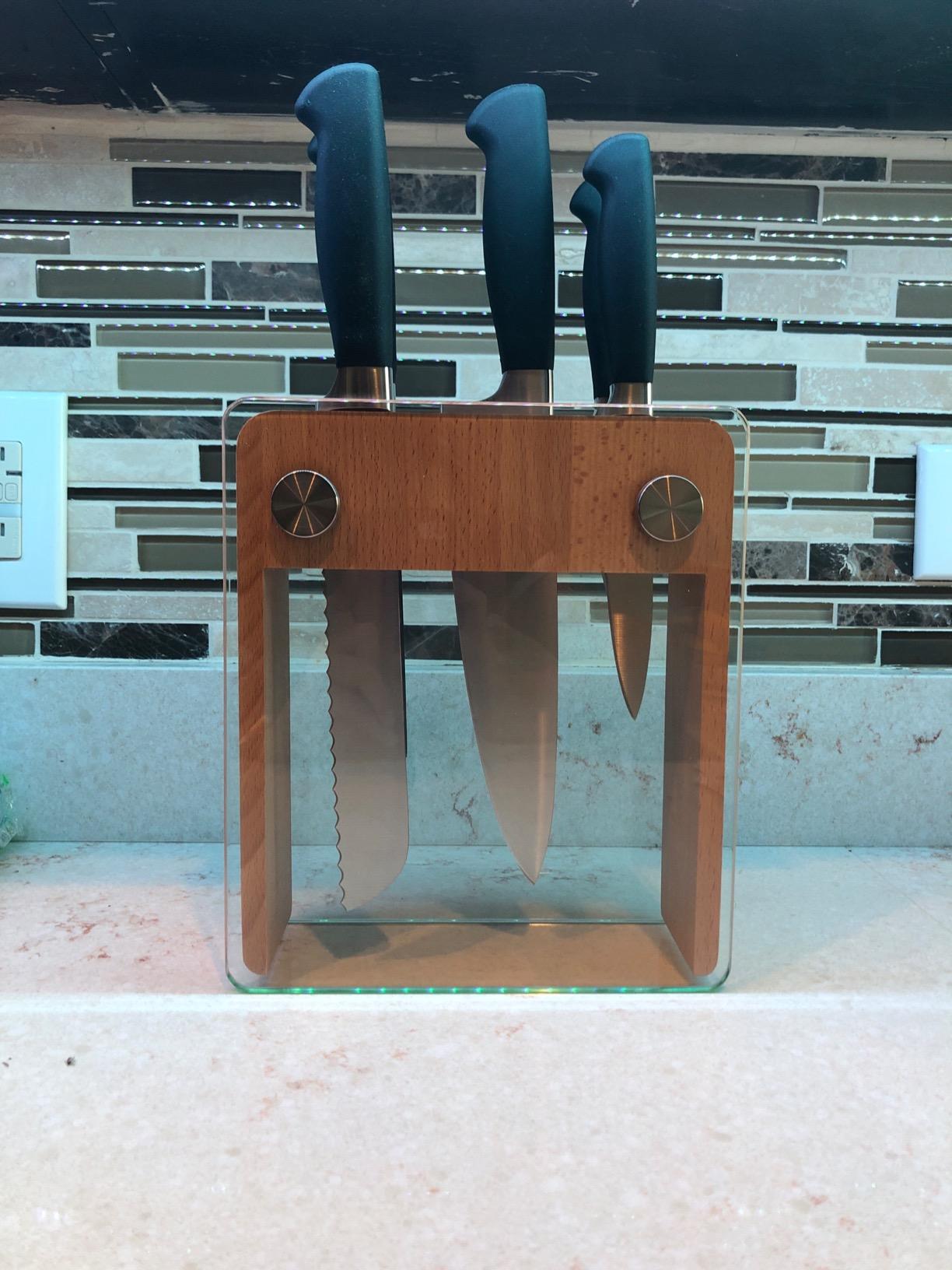 Mercer Culinary M20050 Genesis 6-Piece Wood / Glass Knife Block Set customer photo 1
