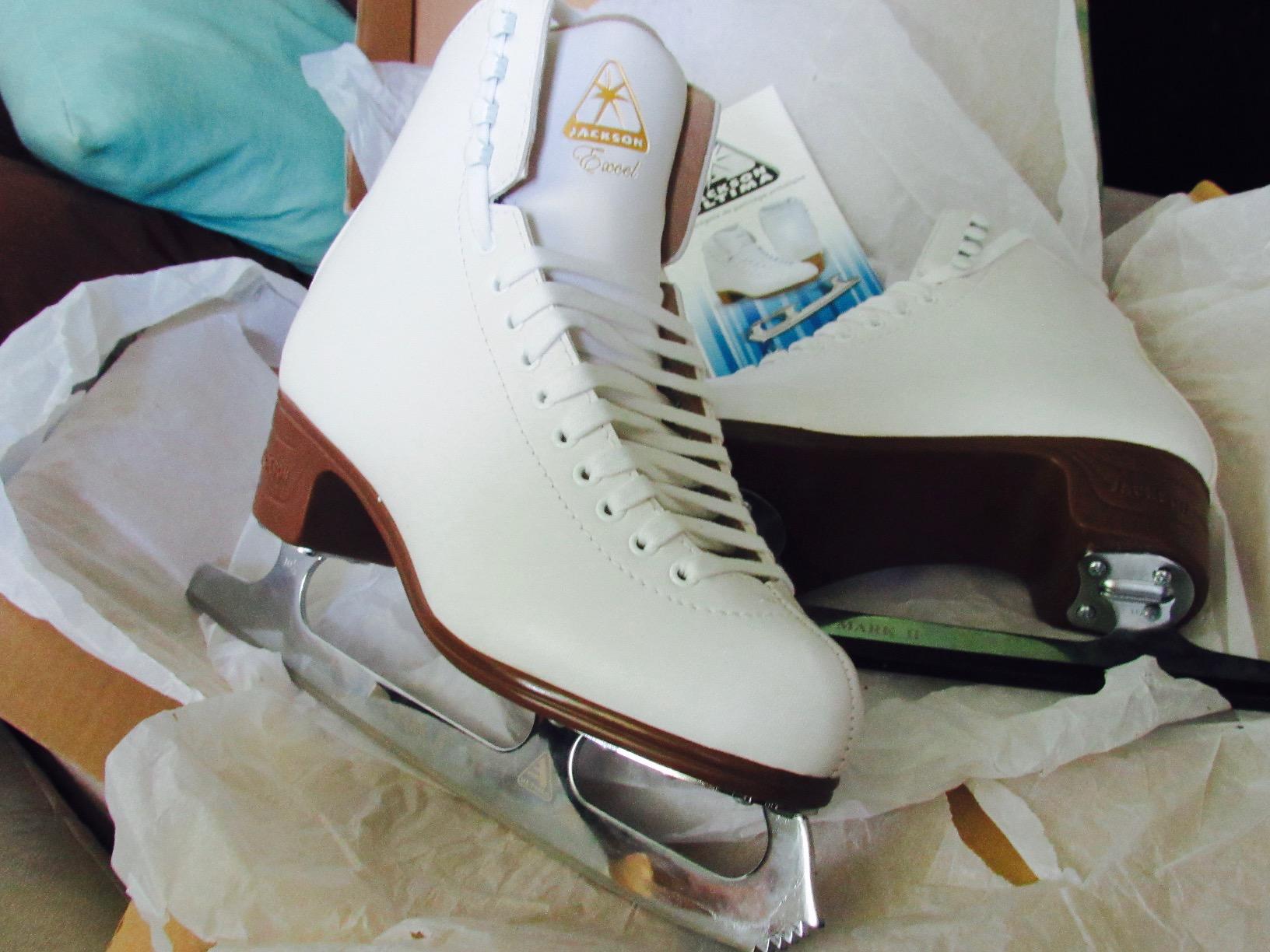 Jackson Ultima Excel Women's/Girls Figure Skate customer photo 2