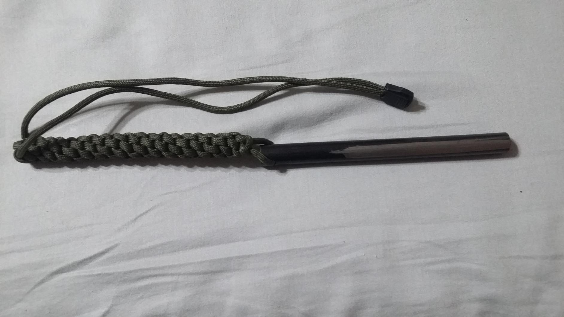 1/2 x 6 Inch Survival Drilled Flint Steel Fire Starter Ferrocerium Rod Kit with Striker-Pro Striker Paracord Landyard Handle Large customer photo 2
