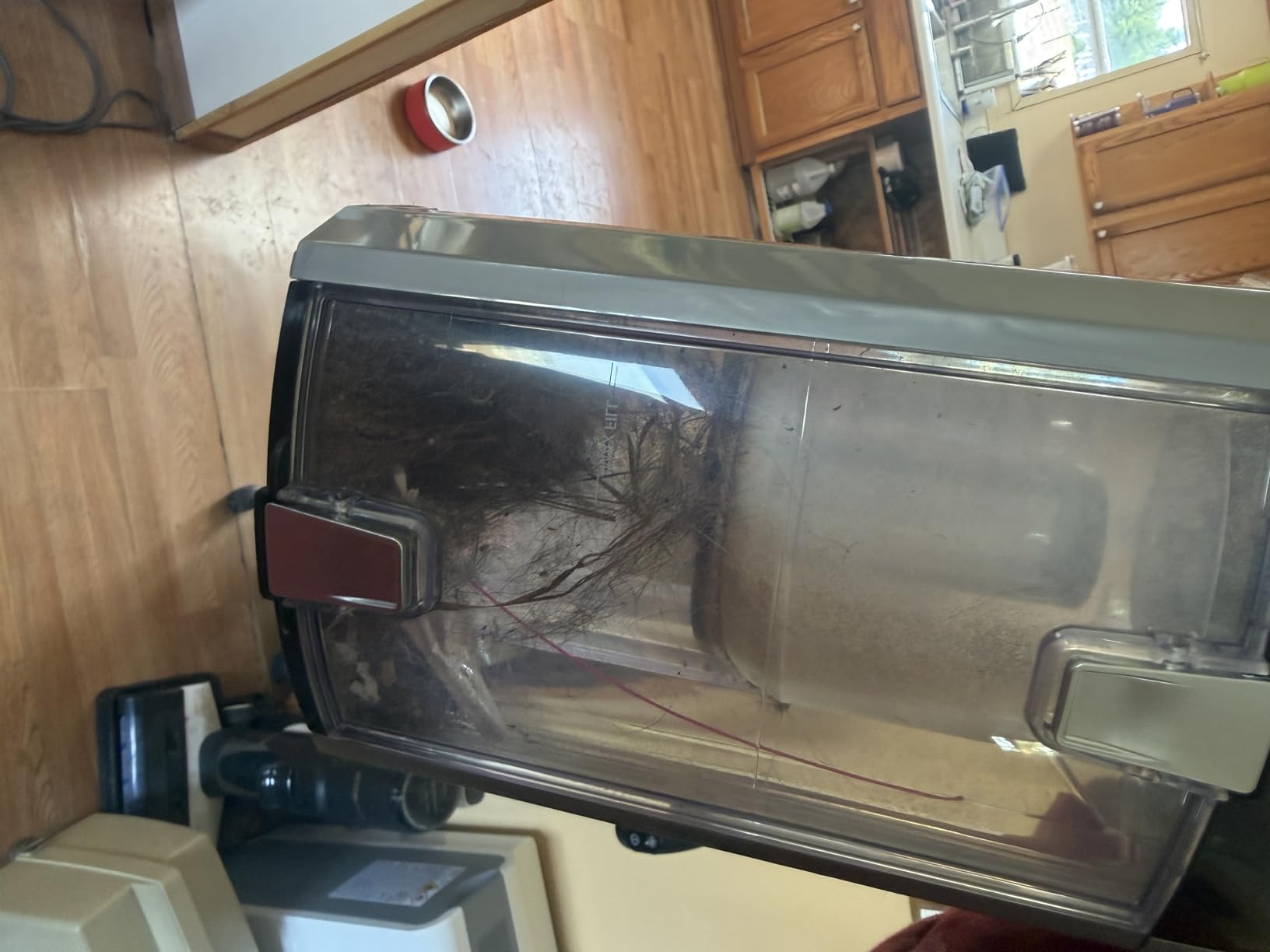 Shark Rotator Powered Lift-Away TruePet Upright Vacuum (NV752) - HEPA Filter, LED Headlights, Perfect Pet Power Brush customer photo 2