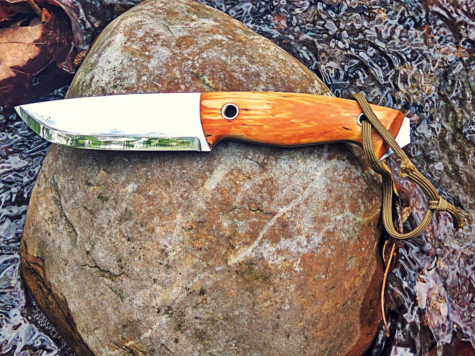 HELLE Knives Utvaer - Full Tang Bushcraft Knife, 12C27 Scandi Grind Fixed Blade with Curly Birch Handle - Survival Camping Knife for Hunting and Outdoor Use customer photo 2