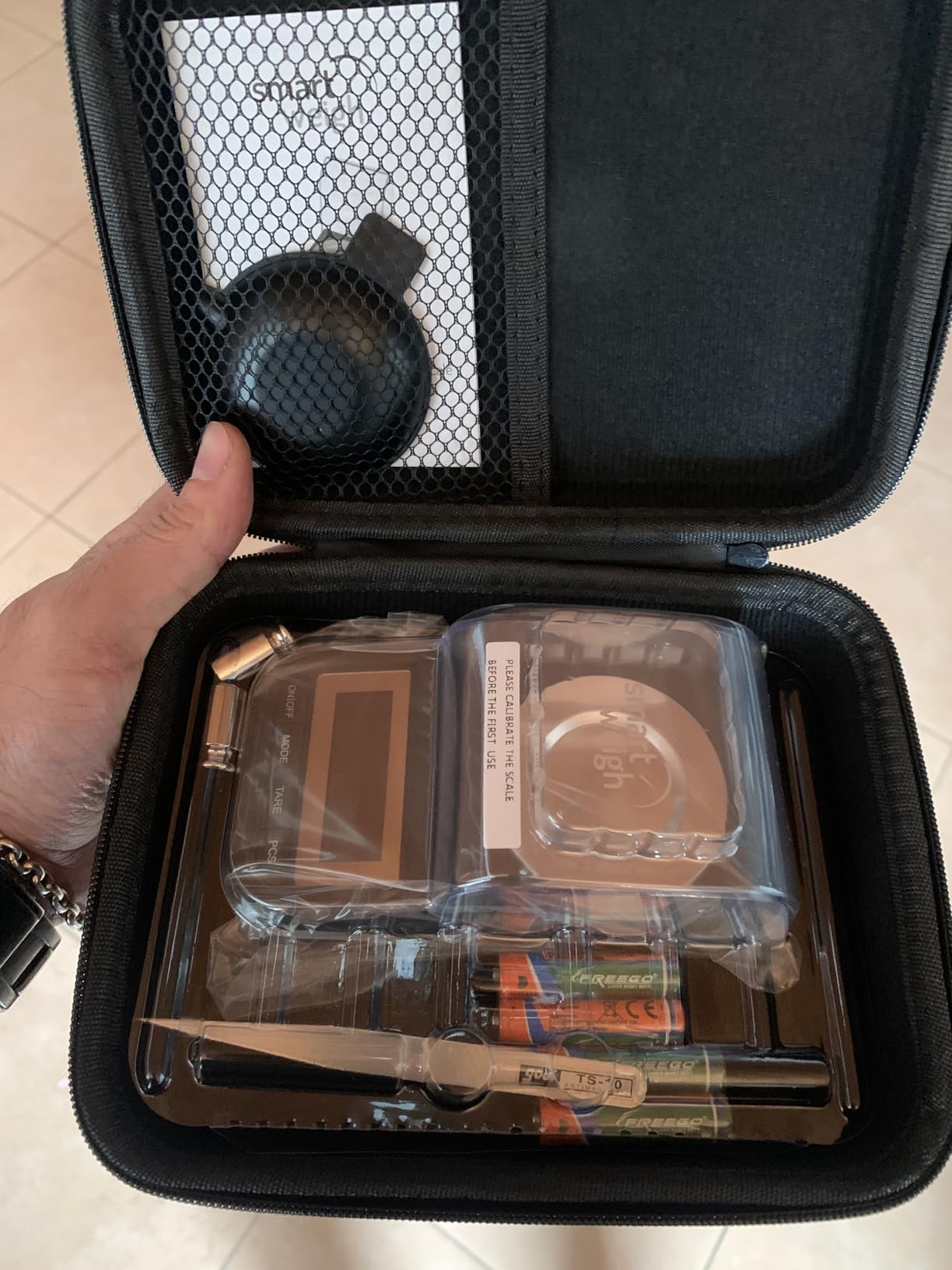 Smart Weigh 50g x 0.001 Grams, Premium High Precision Digital Milligram Scale, Includes Tweezers, Calibration Weights, Three Weighing Pans and Case customer photo 1