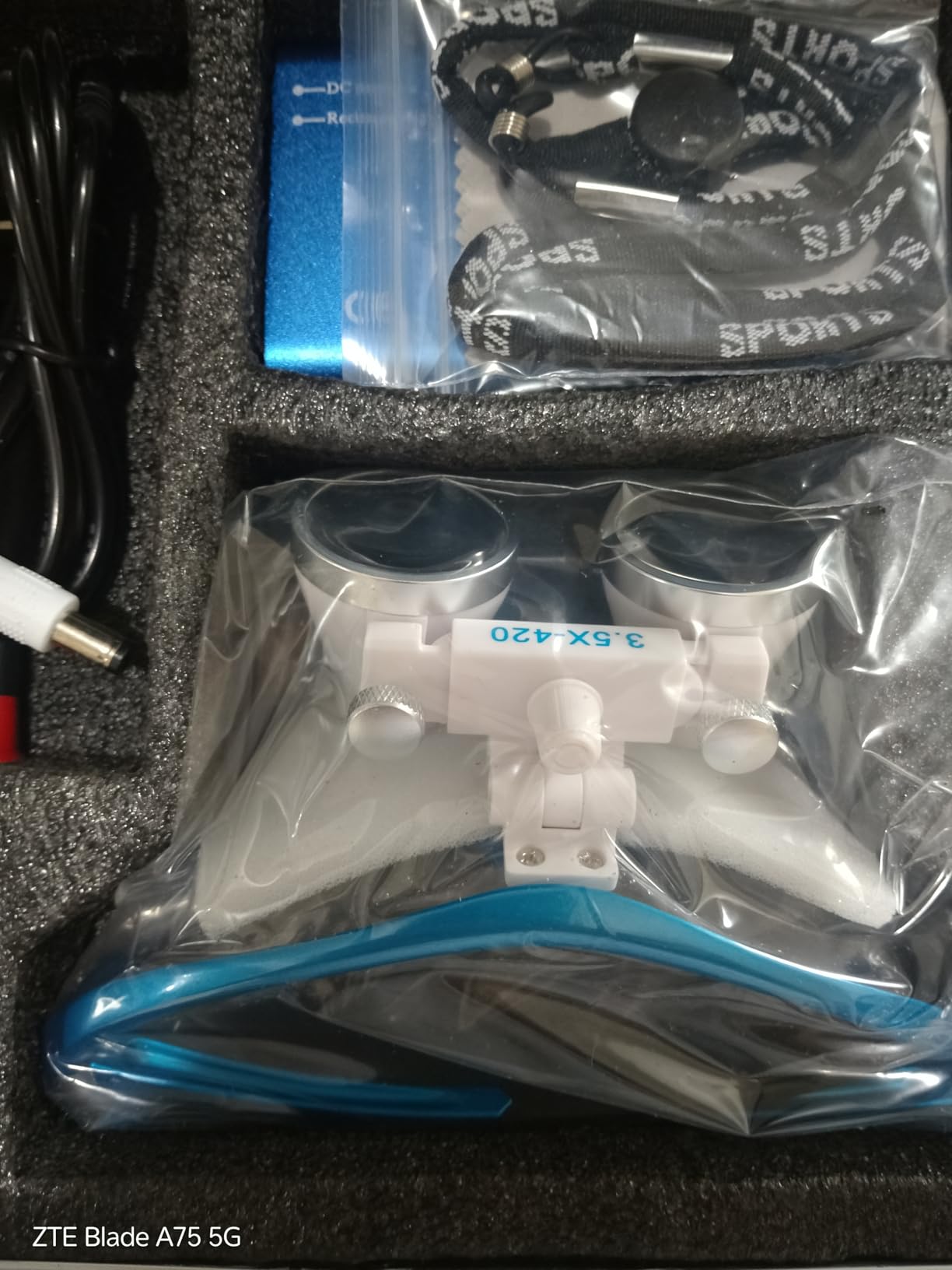 Dental Binocular Loupes 3.5X 420mm + LED Head Light Lamp + Aluminum Box (Blue) customer photo 1