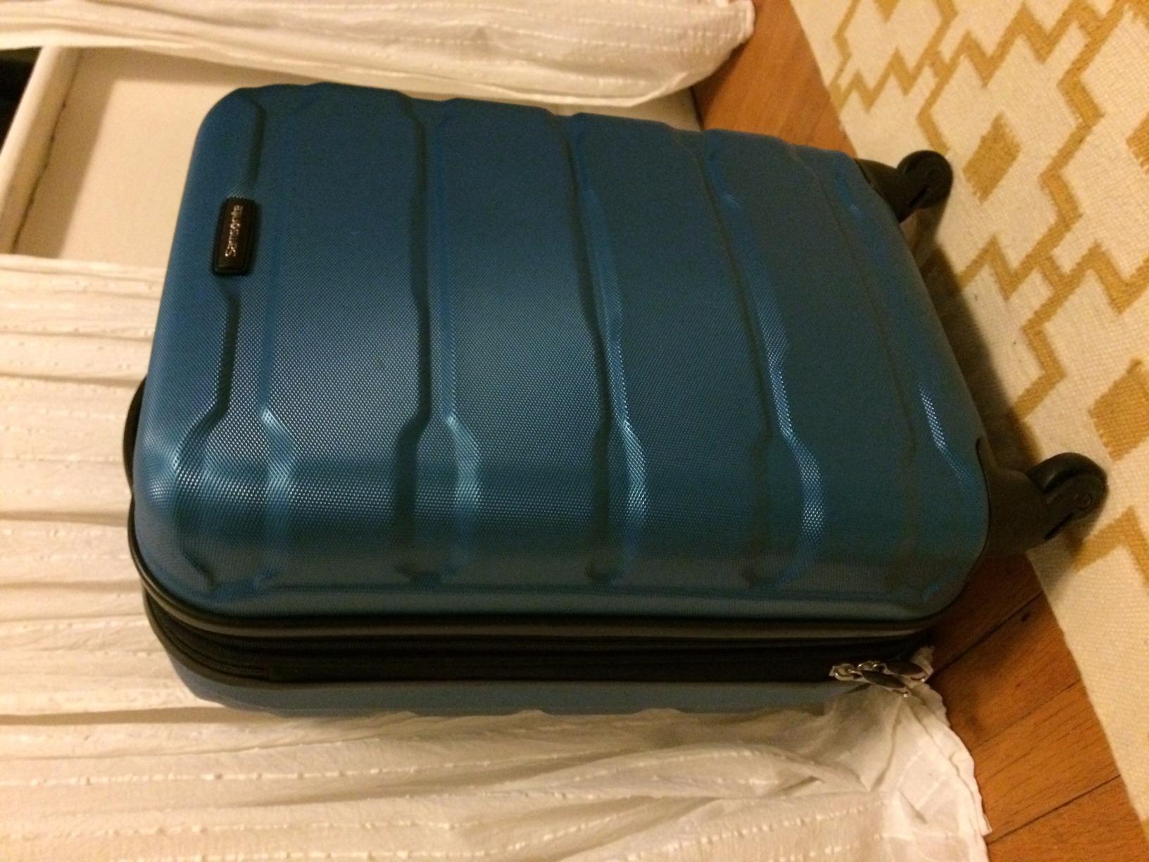 Samsonite Omni PC Hardside Expandable Luggage with Spinner Wheels, Black, 3-Piece Set (20/24/28) customer photo 1