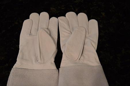 Rose Pruning Gloves for Men and Women - Thorn Proof Goatskin Leather Gardening Gloves with Gauntlet (Extra Large, Natural) customer photo 2