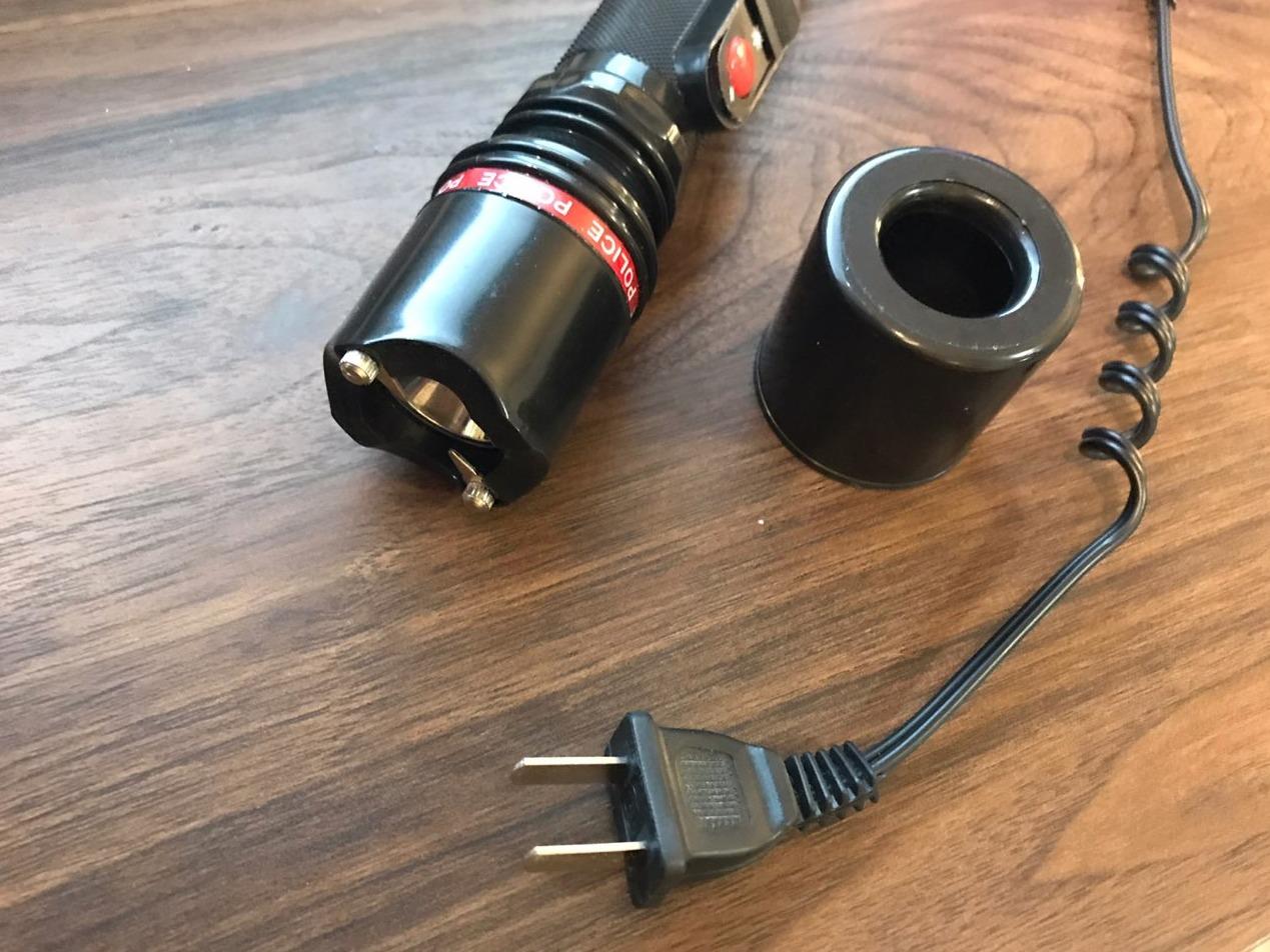 POLICE Stun Gun 305 - Rechargeable with LED Flashlight, Black customer photo 1