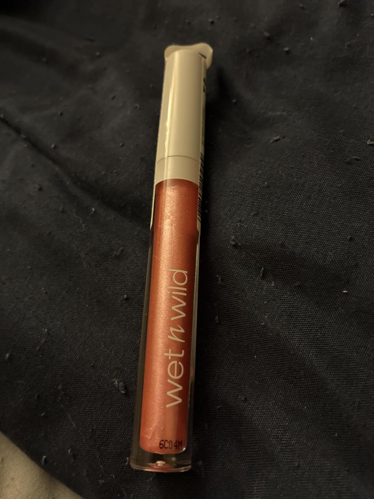 wet n wild MegaSlicks Lip Gloss, Ultra-Glossy, Vitamin-E Enriched, Ultra-Gloss High Shine Moisturizing, Cruelty-Free & Vegan - Rasp-berry Voice customer photo 1