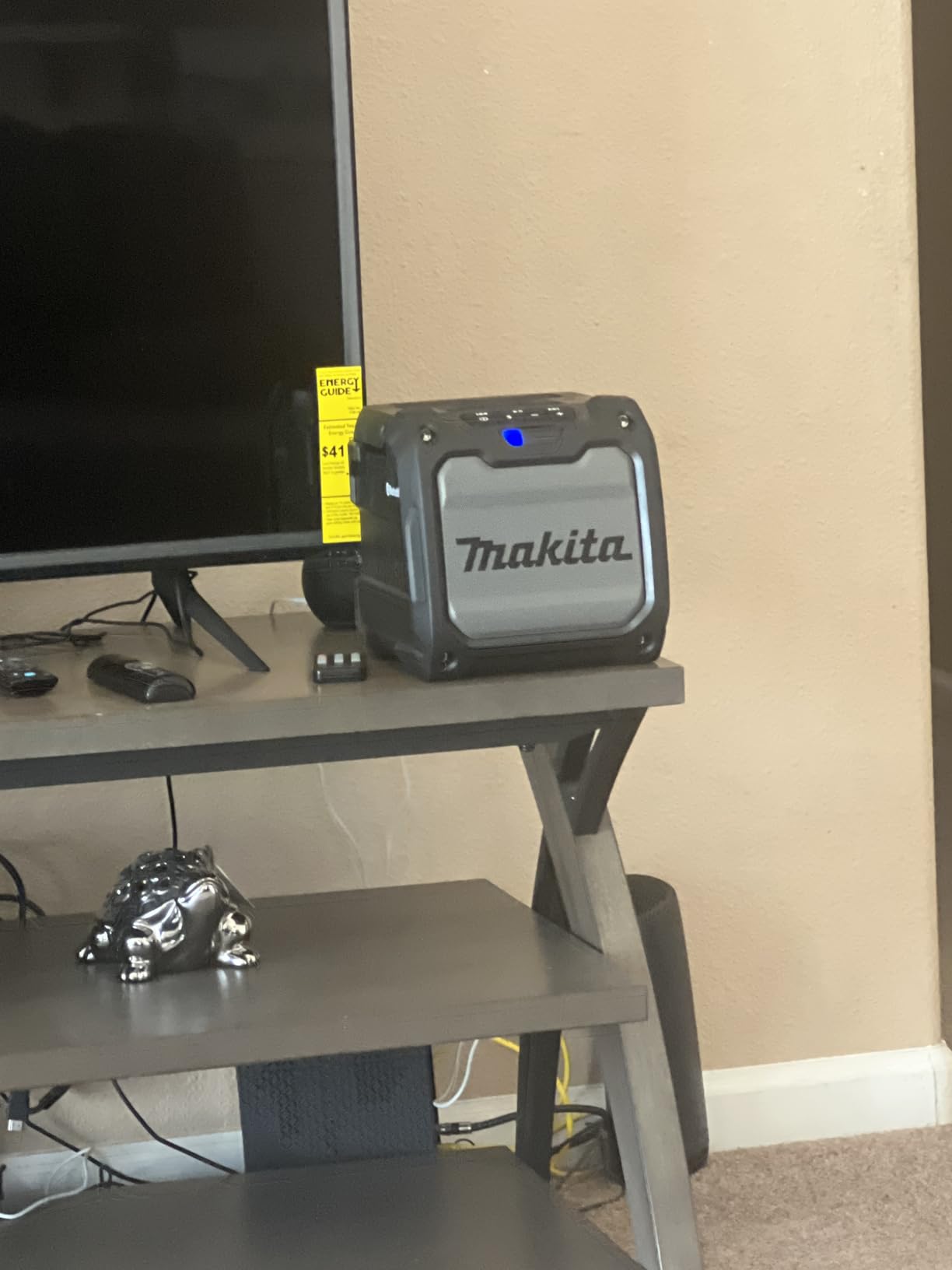 Makita XRM08B 18V LXT / 12V max CXT Lithium-Ion Cordless Bluetooth Job Site Speaker, Tool Only customer photo 1