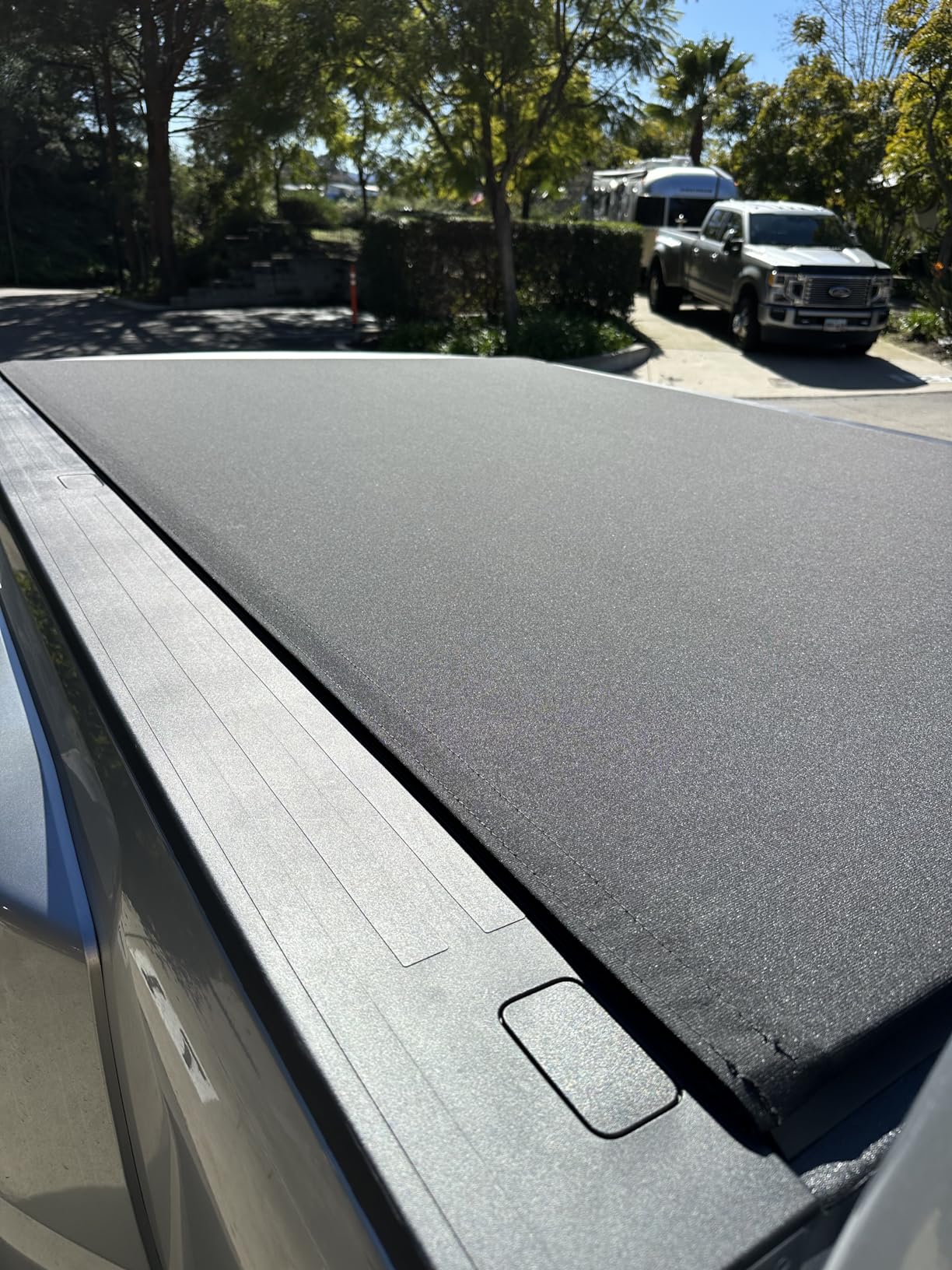 RealTruck TruXedo Pro X15 Soft Roll Up Truck Bed Tonneau Cover | 1479101 | Fits 2017-2024 Ford F-250/350/450 Super Duty 6' 10