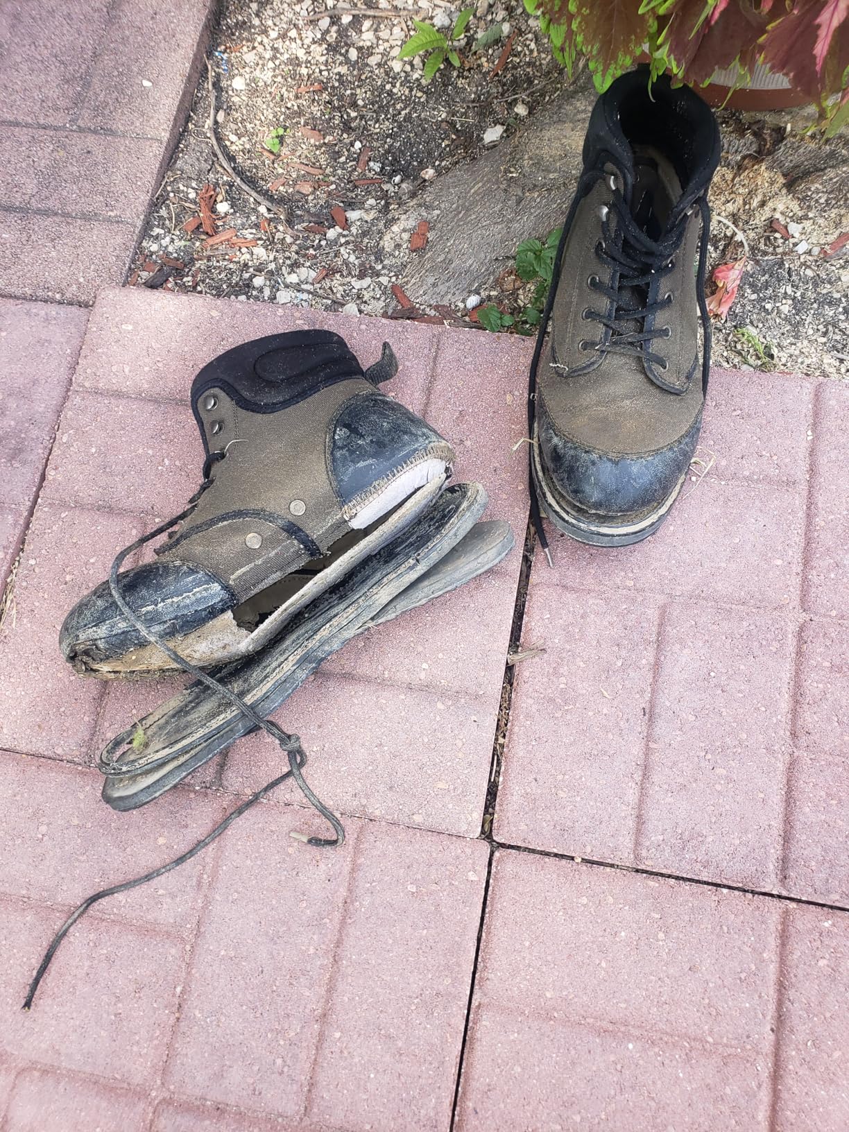 Duck and Fish Men's Felt Sole Wading Shoe customer photo 2
