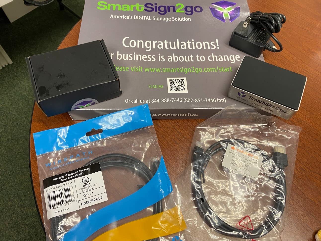 Lite Digital Signage UltraHD 4k Media Player with Easy-to-Use Cloud-Based Software (Includes 2-Week Free Software Trial) customer photo 2