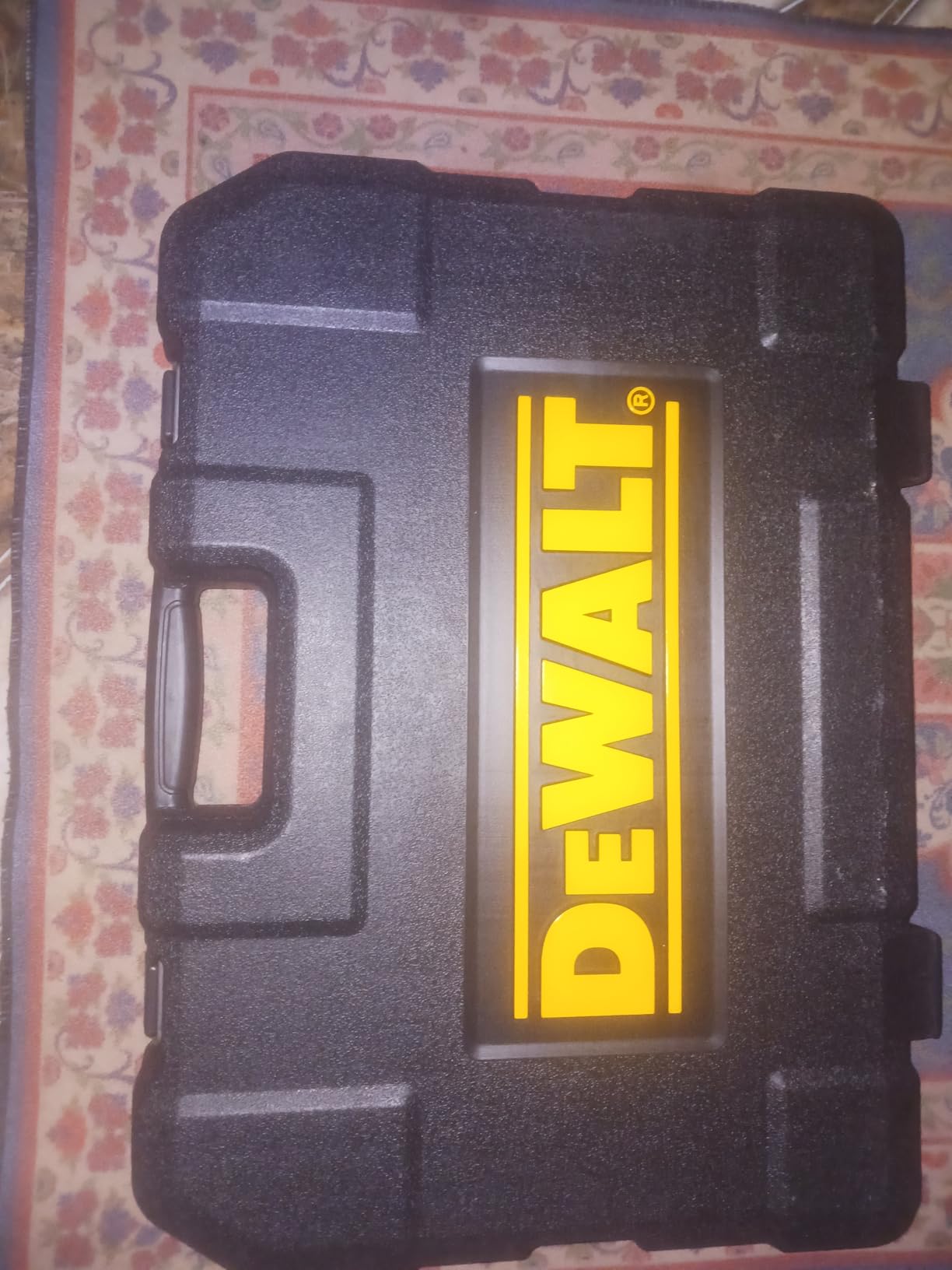 DEWALT Mechanic Tool Set, 247-Piece, 1/4 in., 3/8 in. and 1/2 in. Drive, SAE, Ratchets, Sockets, Hex Keys, Combination Wrenches, Polish Chrome Finish (DWMT81535) customer photo 2