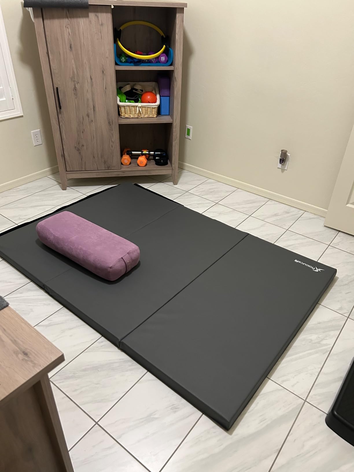 ProsourceFit Tri-Fold Folding Thick Exercise Mat 6'x4' with Carrying Handles for Tumbling, Martial Arts, Gymnastics, Stretching, Core Workouts customer photo 1